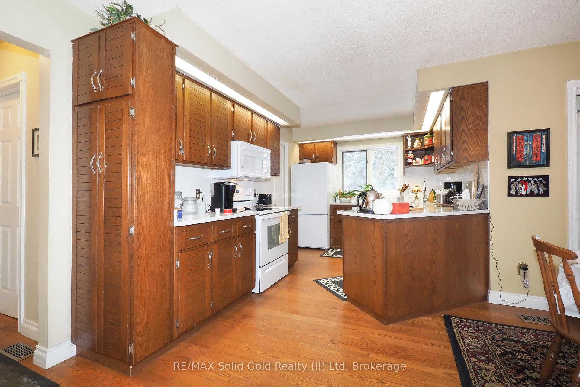 Photo 25 of 310 Roxton Drive, Waterloo — HOMEH