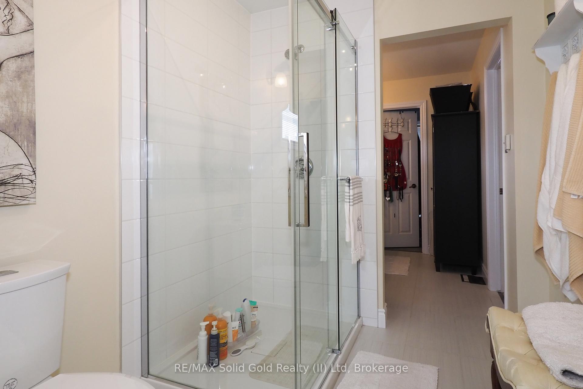 Photo 41 of 310 Roxton Drive, Waterloo — HOMEH