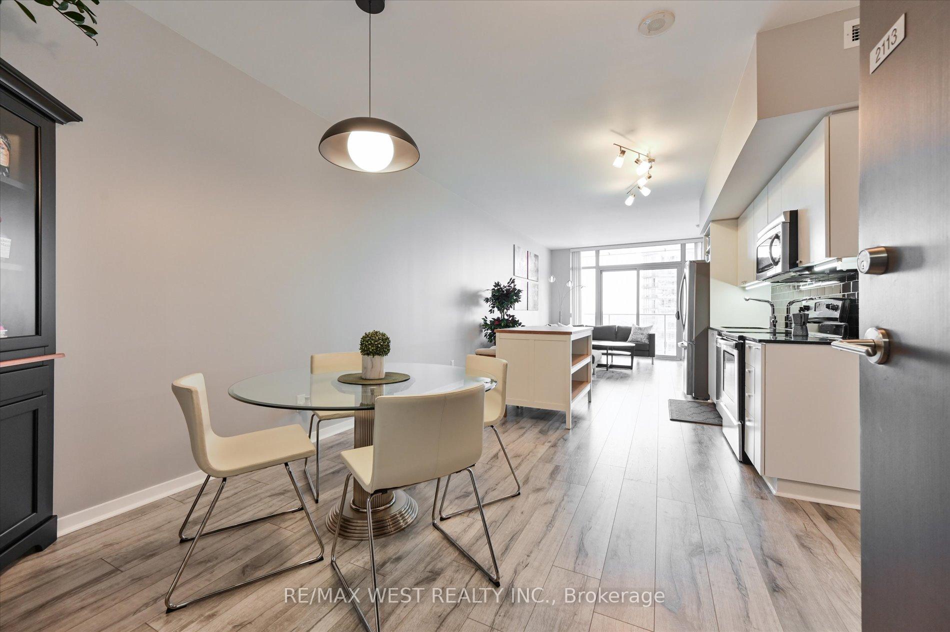 Photo 2 of Unit 2113, 103 The Queensway, Toronto, High Park-Swansea — HOMEH