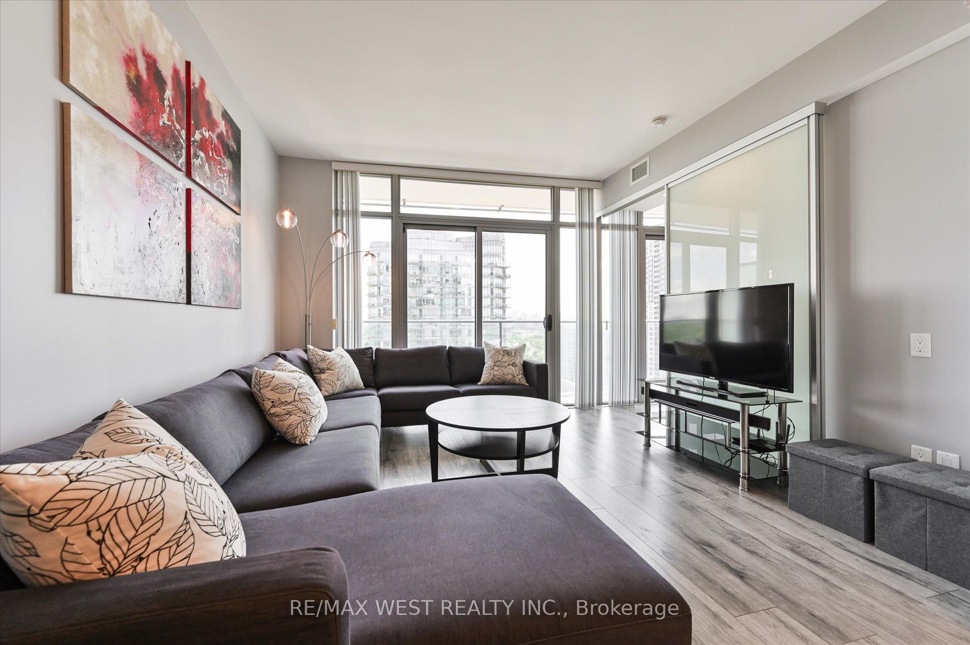 Photo 8 of Unit 2113, 103 The Queensway, Toronto, High Park-Swansea — HOMEH