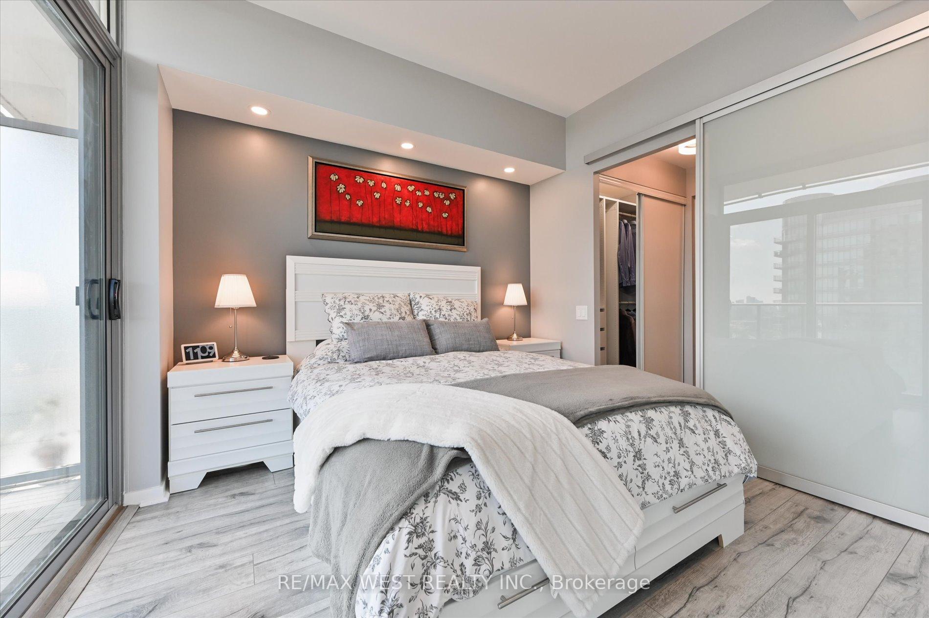 Photo 16 of Unit 2113, 103 The Queensway, Toronto, High Park-Swansea — HOMEH