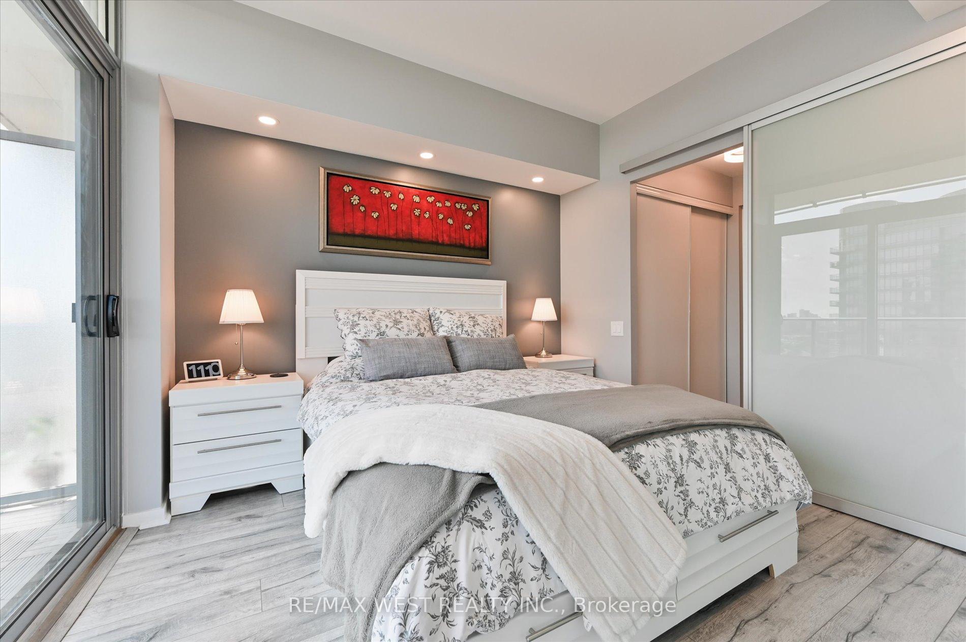 Photo 17 of Unit 2113, 103 The Queensway, Toronto, High Park-Swansea — HOMEH
