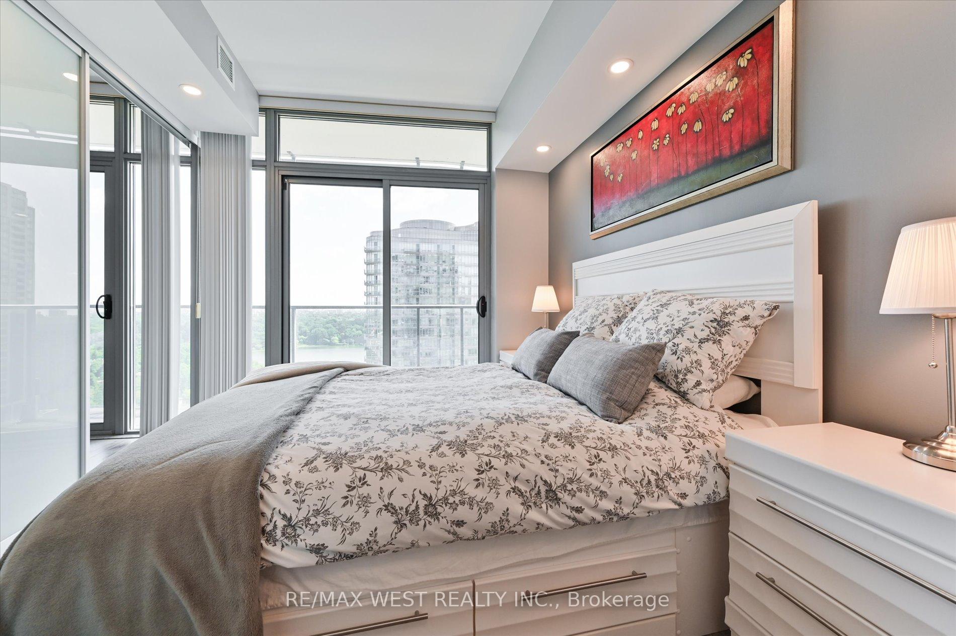 Photo 18 of Unit 2113, 103 The Queensway, Toronto, High Park-Swansea — HOMEH