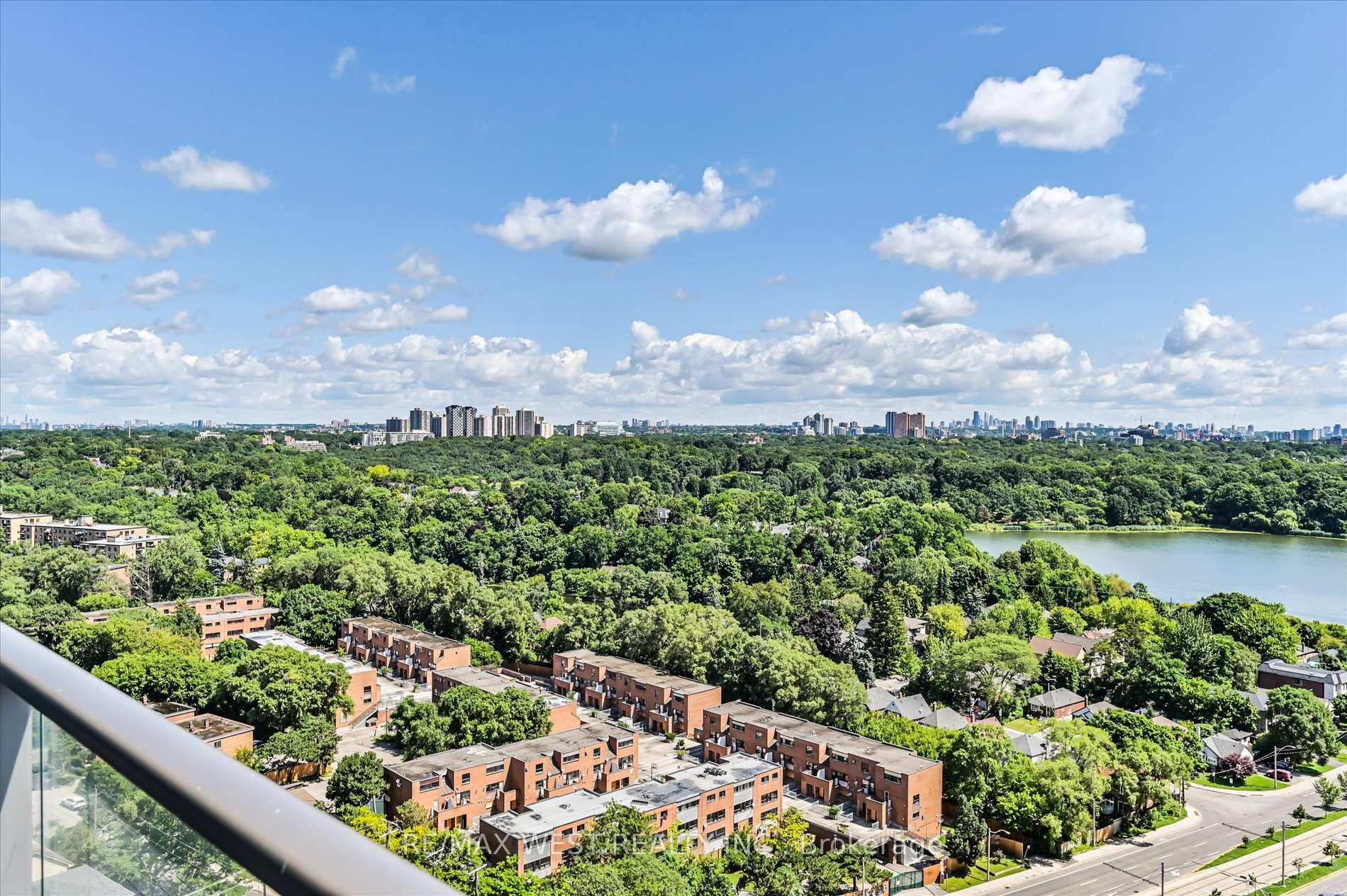 Photo 24 of Unit 2113, 103 The Queensway, Toronto, High Park-Swansea — HOMEH