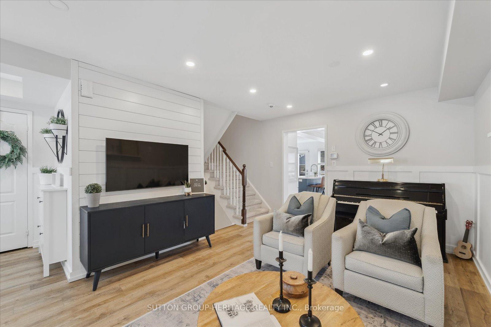 Photo 8 of Unit 25, 23 Vallance Way, Whitby, Brooklin — HOMEH