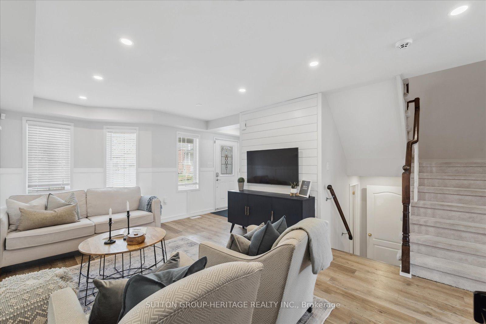 Photo 9 of Unit 25, 23 Vallance Way, Whitby, Brooklin — HOMEH