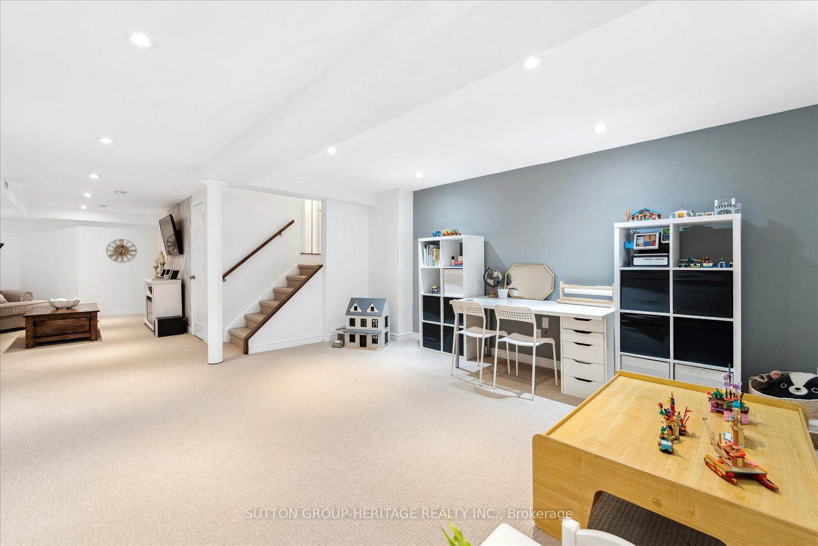 Photo 31 of Unit 25, 23 Vallance Way, Whitby, Brooklin — HOMEH