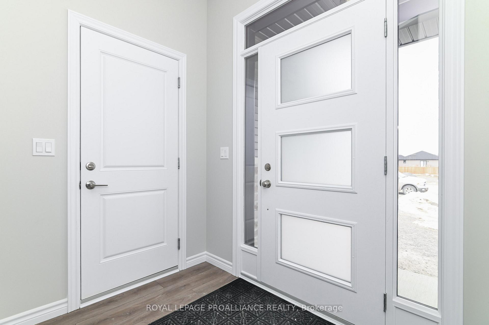 Photo 2 of 116A Sienna Avenue, Belleville, Belleville Ward — HOMEH