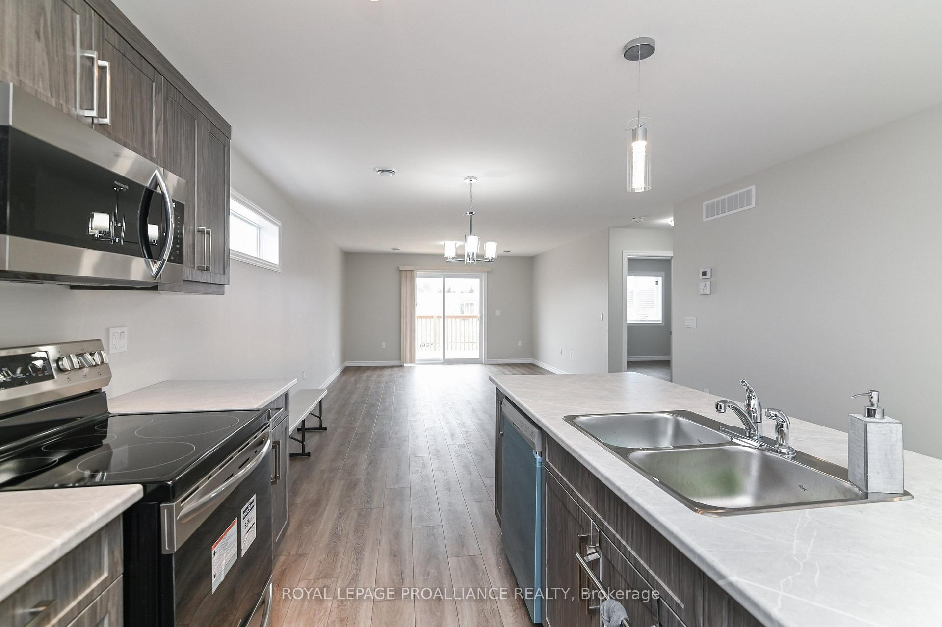 Photo 5 of 116A Sienna Avenue, Belleville, Belleville Ward — HOMEH