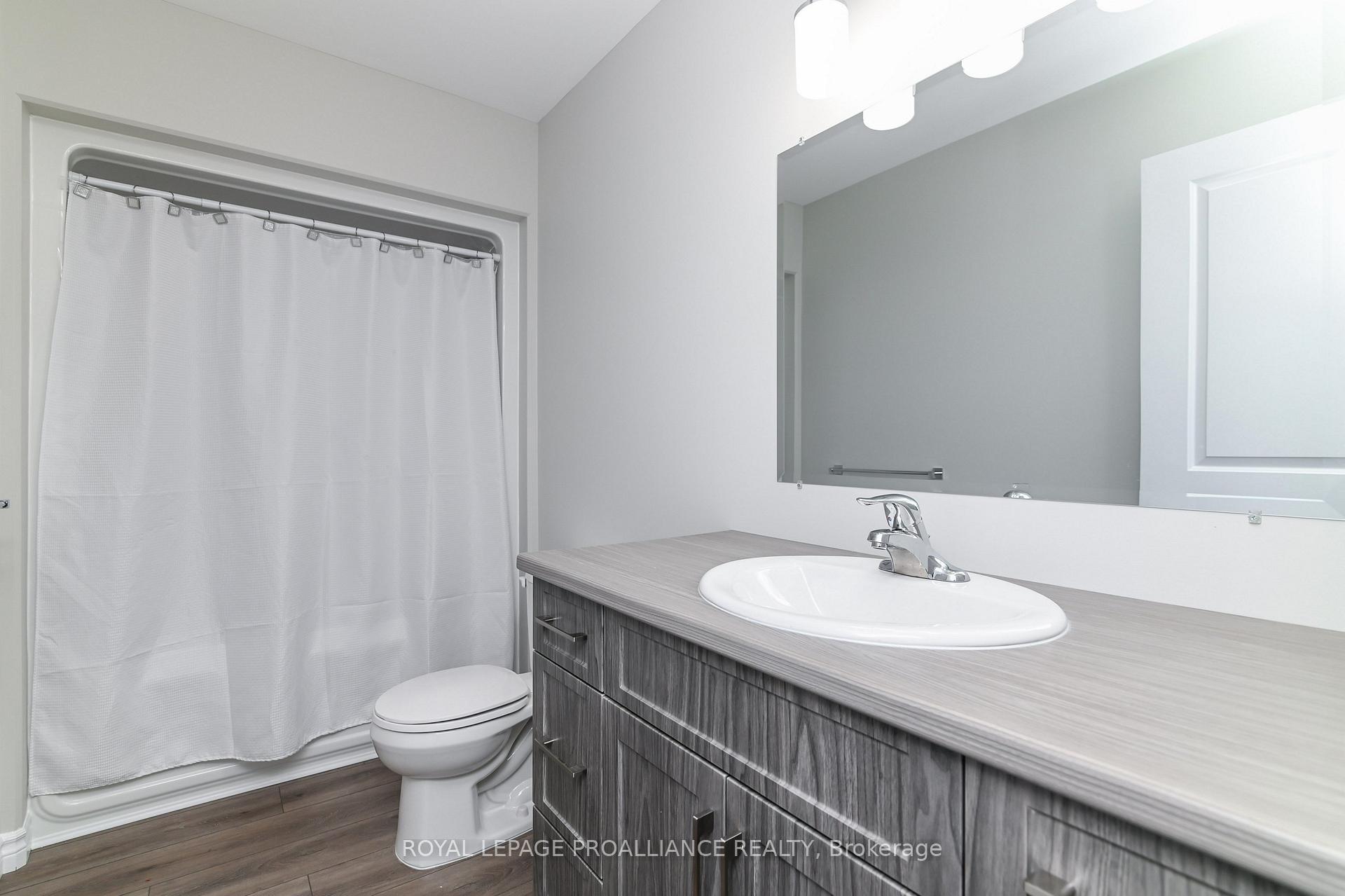 Photo 13 of 116A Sienna Avenue, Belleville, Belleville Ward — HOMEH