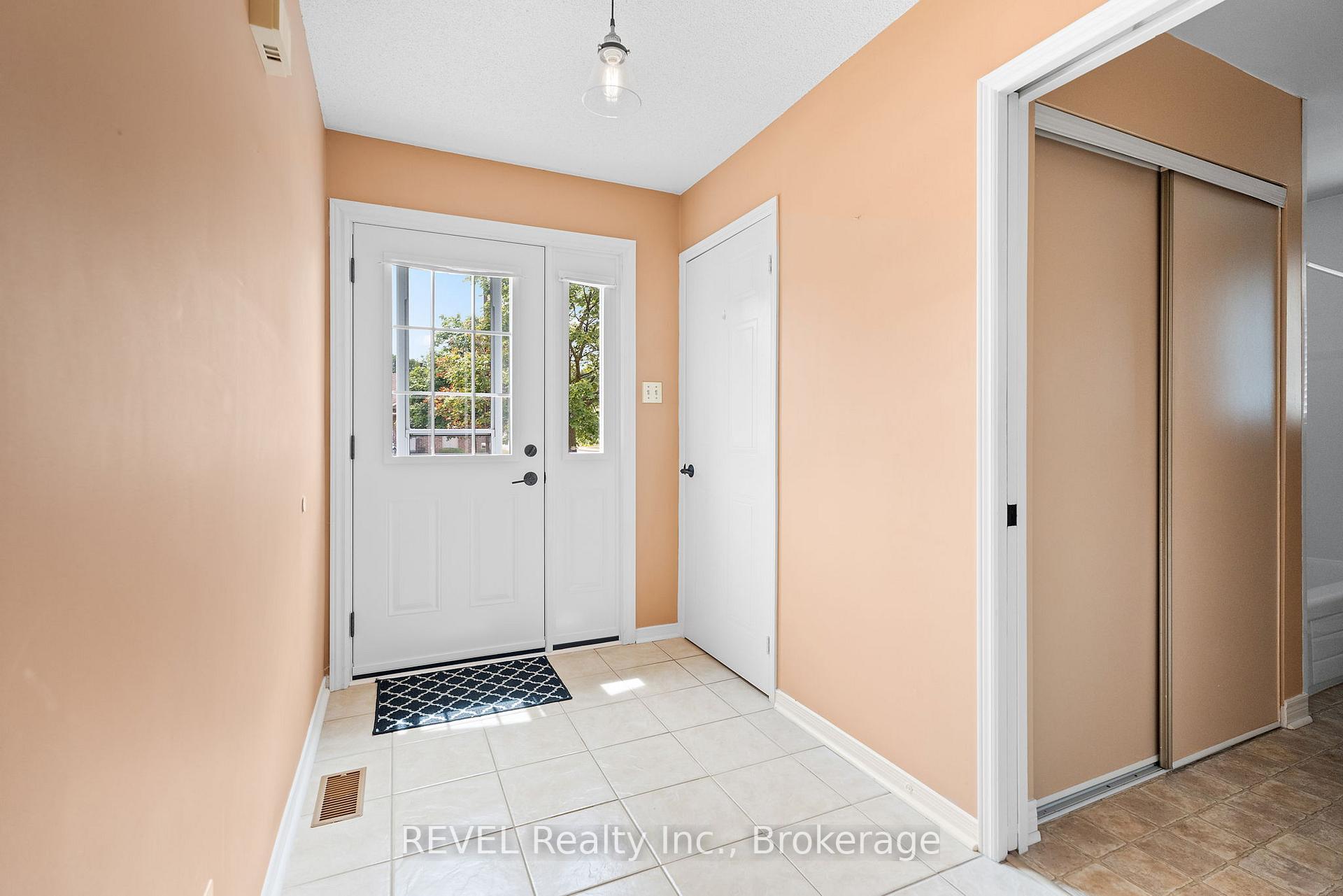 Photo 3 of Unit 55, 122 Bunting Road, St. Catharines, E. Chester — HOMEH