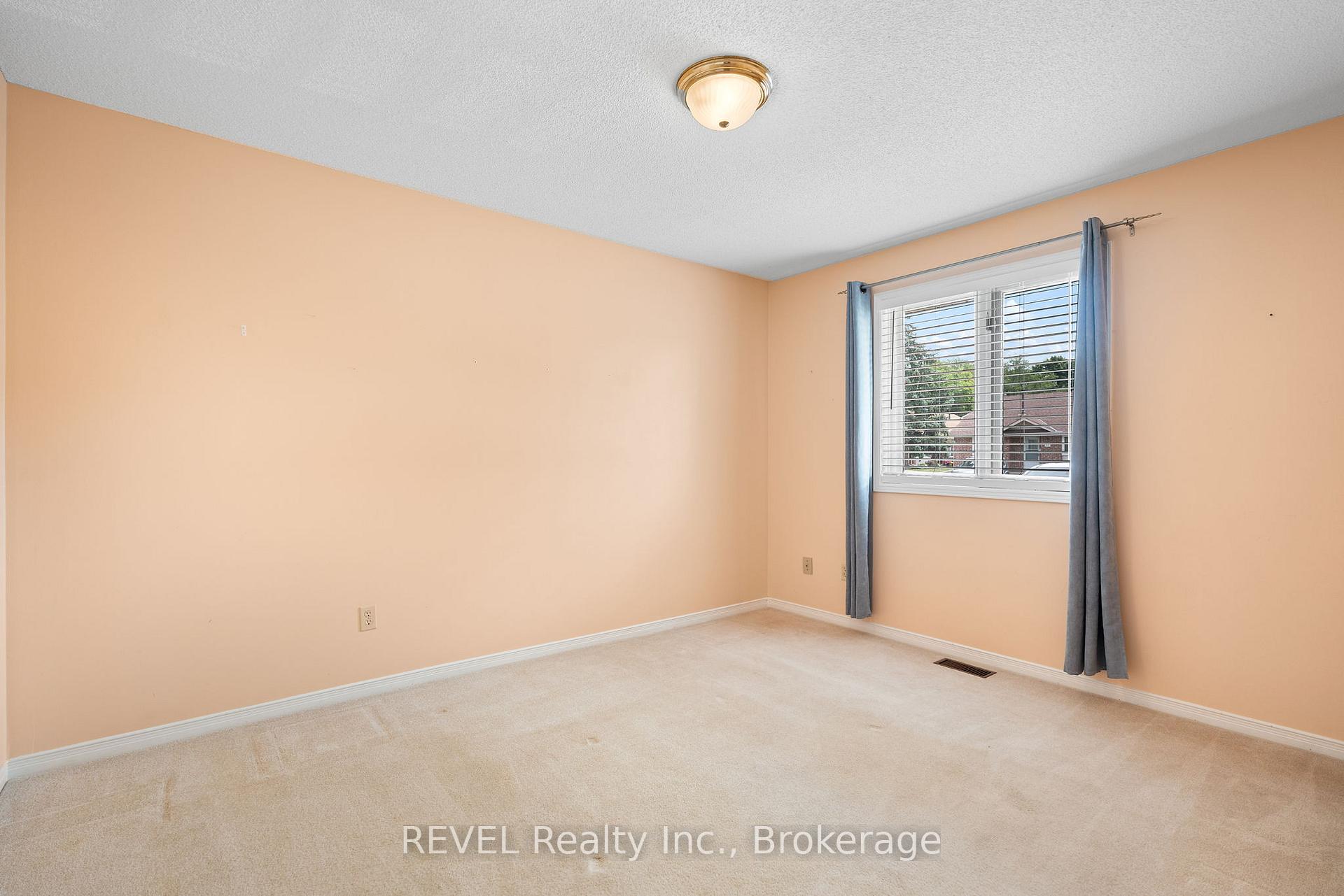 Photo 15 of Unit 55, 122 Bunting Road, St. Catharines, E. Chester — HOMEH