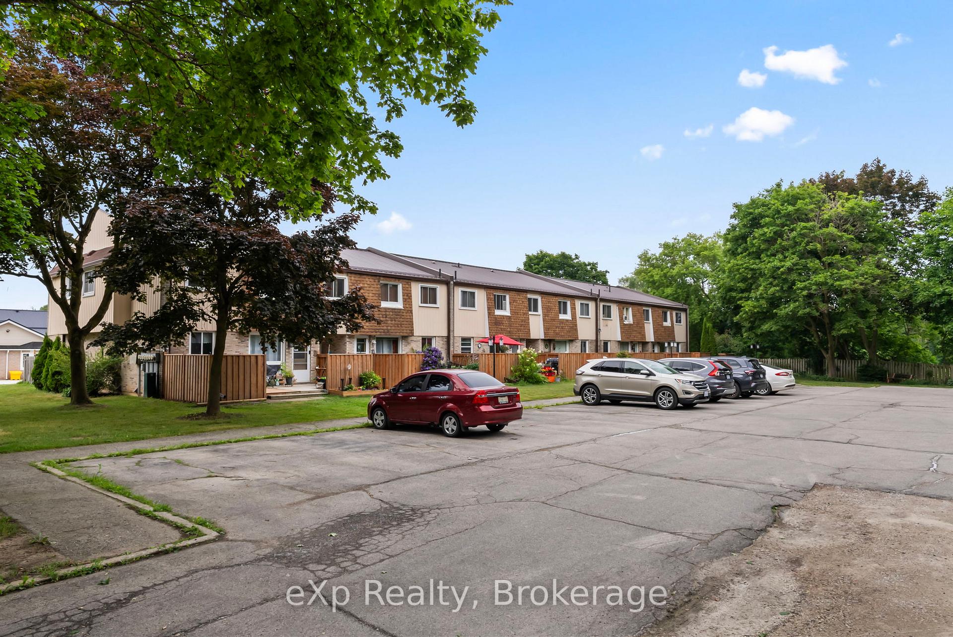Photo 7 of Unit 6, 100 Arthur Street W, Minto — HOMEH