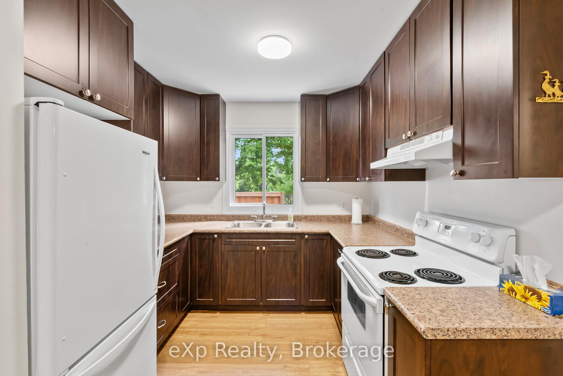 Photo 17 of Unit 6, 100 Arthur Street W, Minto — HOMEH