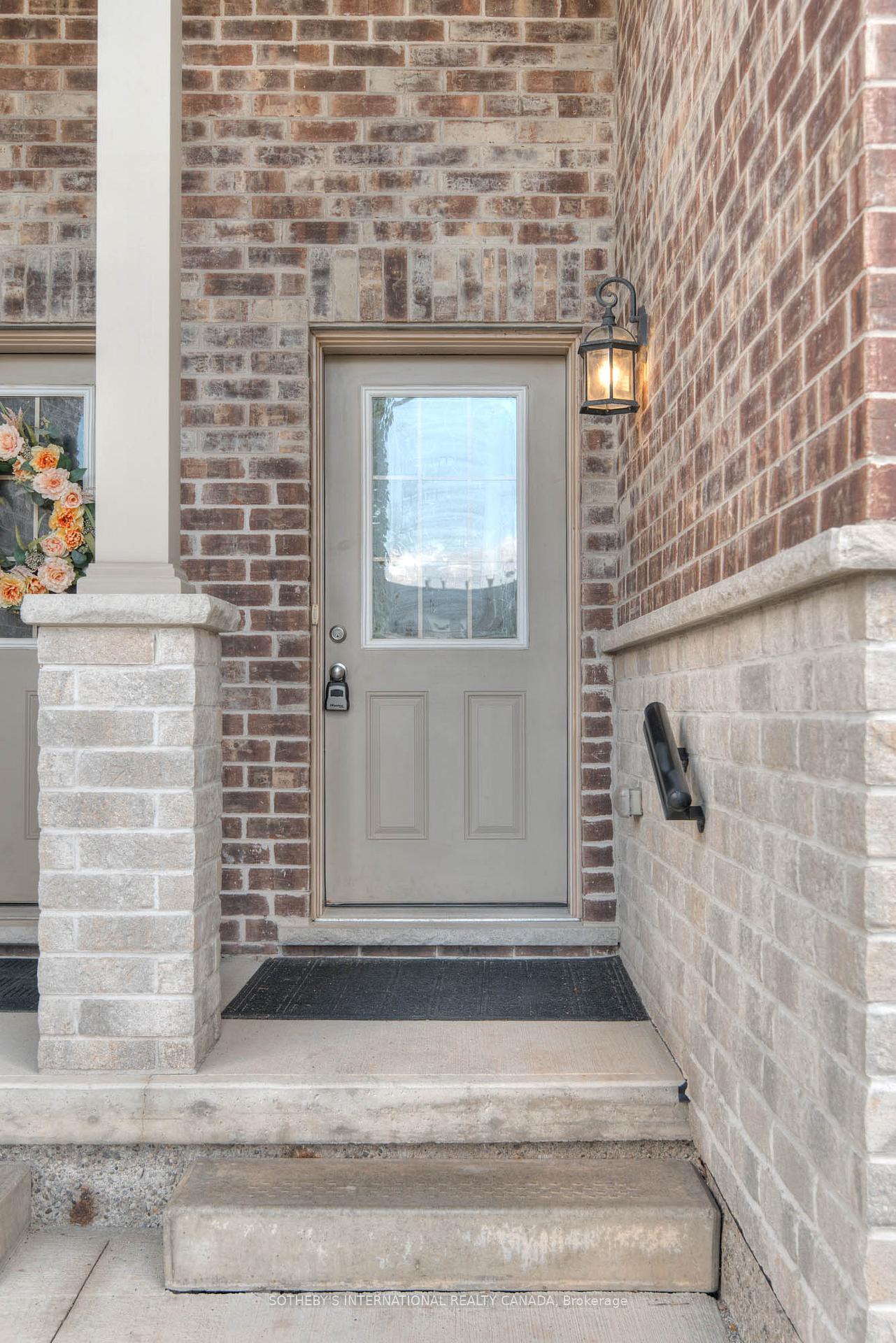 Photo 6 of Unit Unit # A, 208 Jessica Crescent, Kitchener — HOMEH