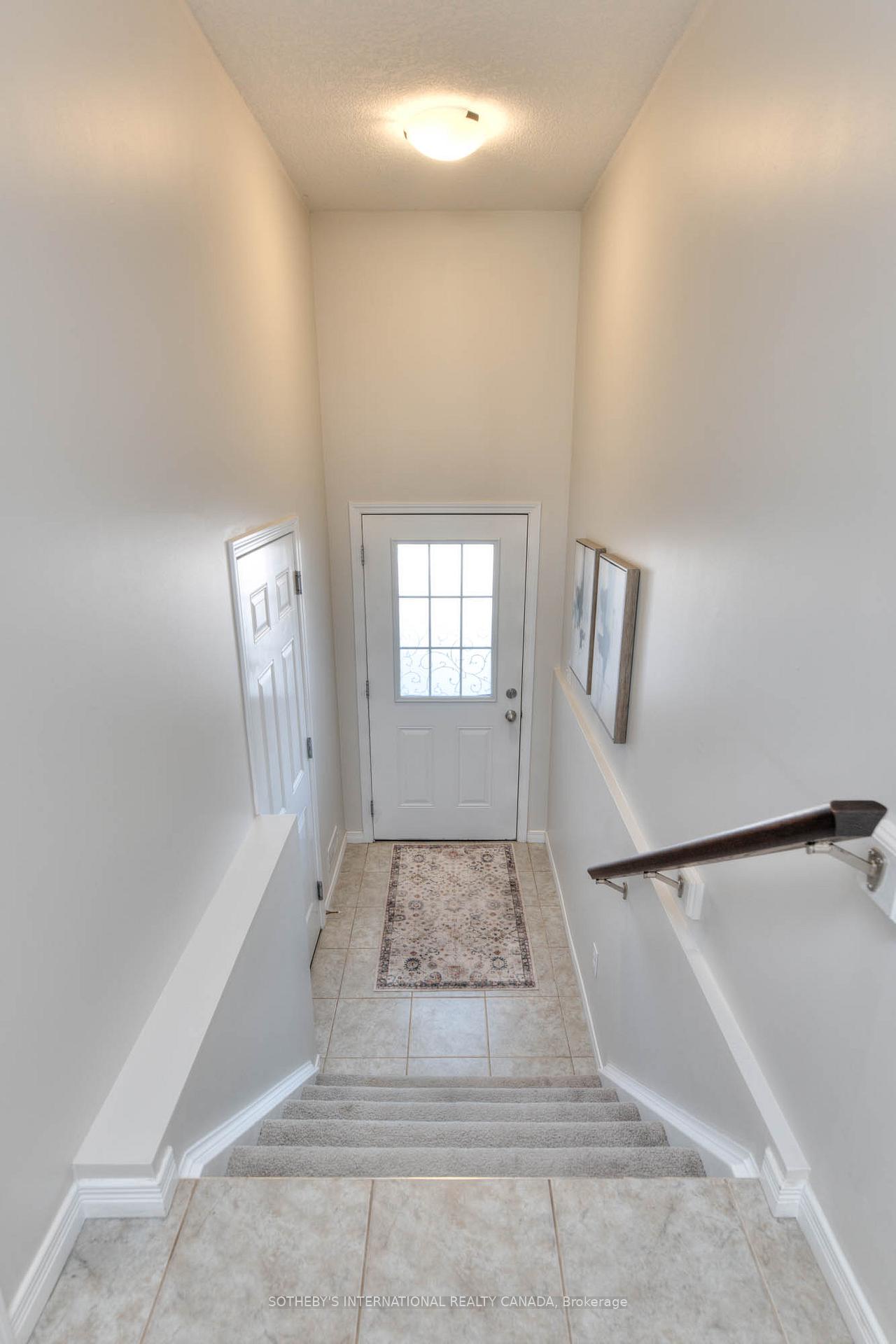 Photo 7 of Unit Unit # A, 208 Jessica Crescent, Kitchener — HOMEH