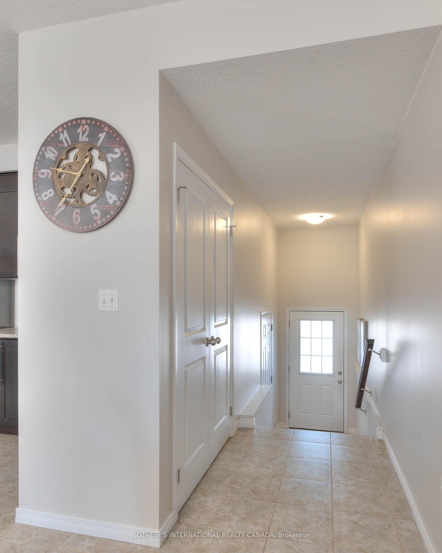 Photo 8 of Unit Unit # A, 208 Jessica Crescent, Kitchener — HOMEH