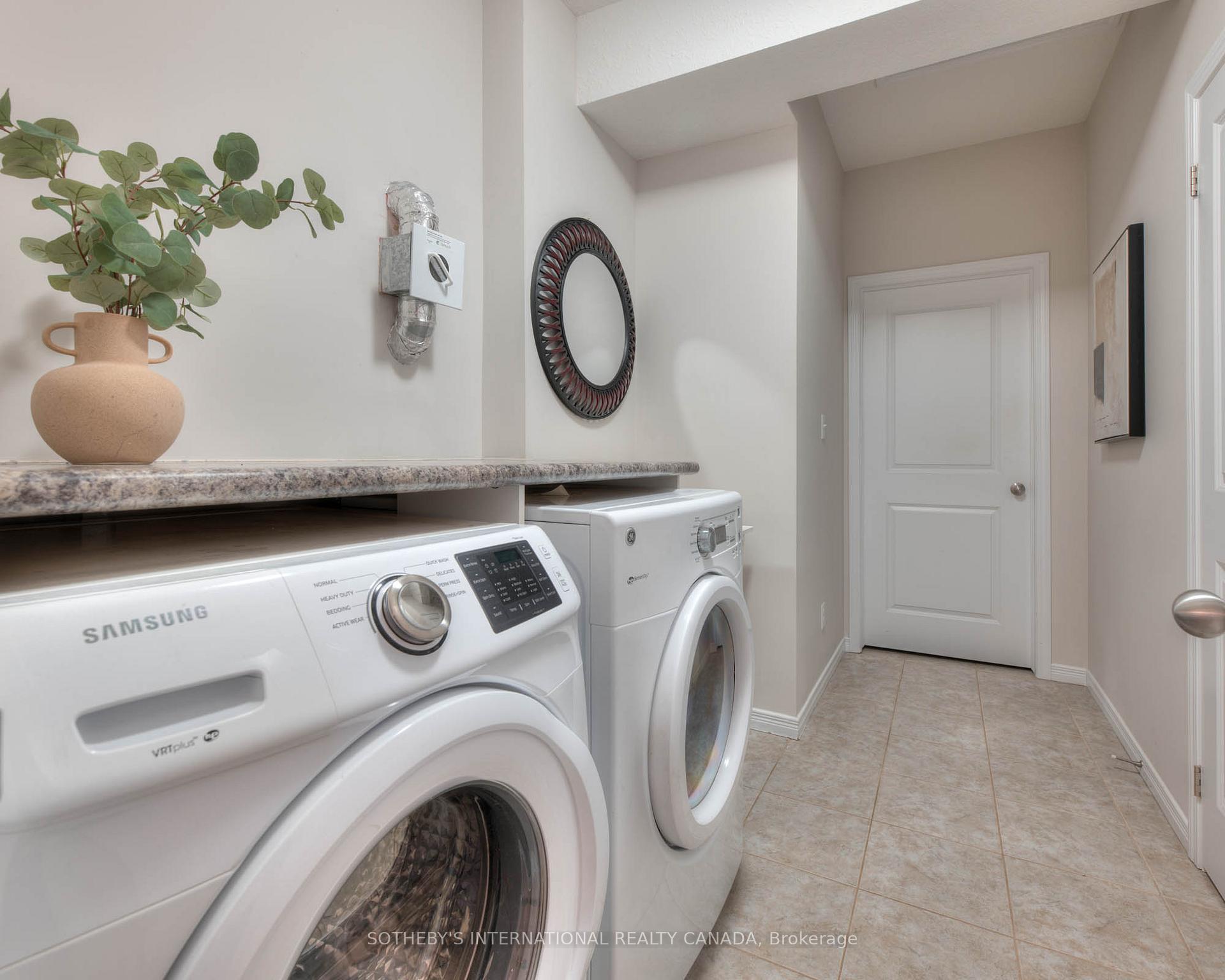 Photo 25 of Unit Unit # A, 208 Jessica Crescent, Kitchener — HOMEH