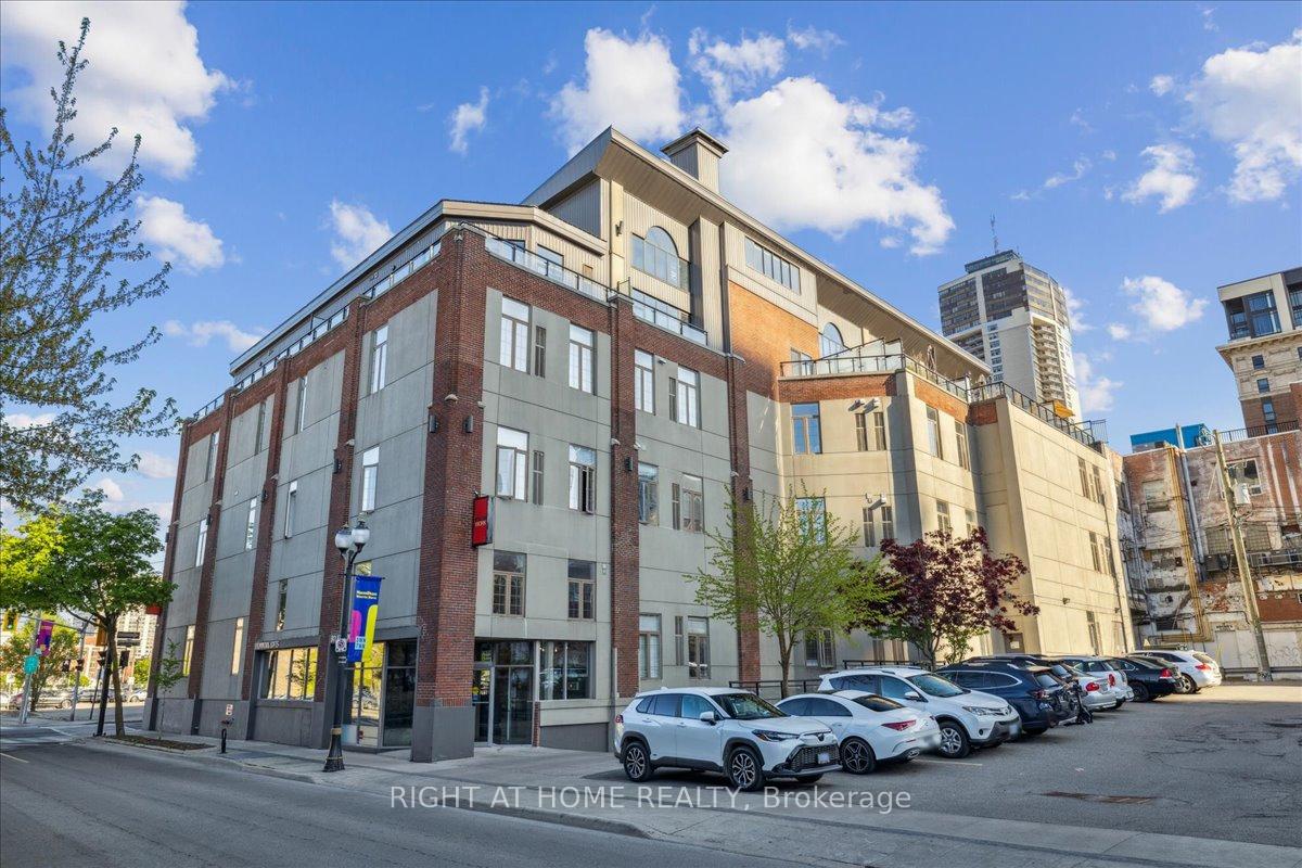 Photo 1 of Unit 402, 80 King William Street, Hamilton, Beasley — HOMEH