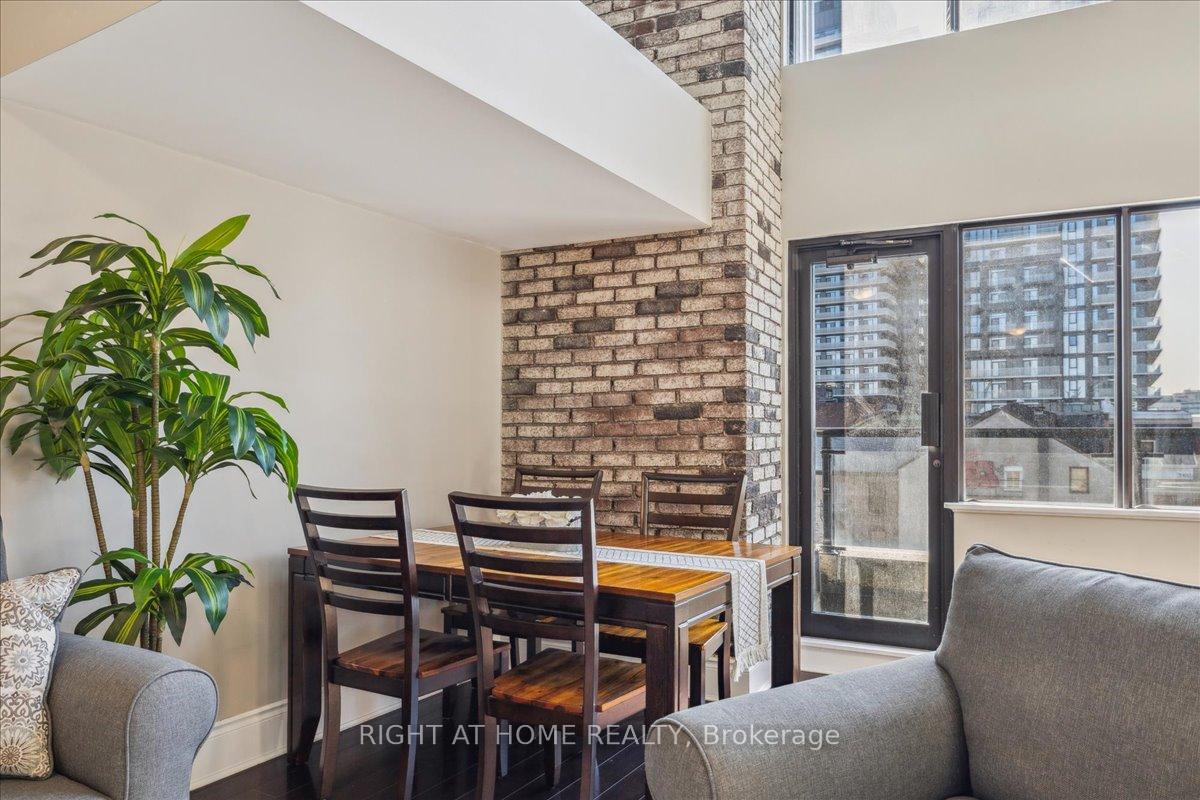 Photo 4 of Unit 402, 80 King William Street, Hamilton, Beasley — HOMEH