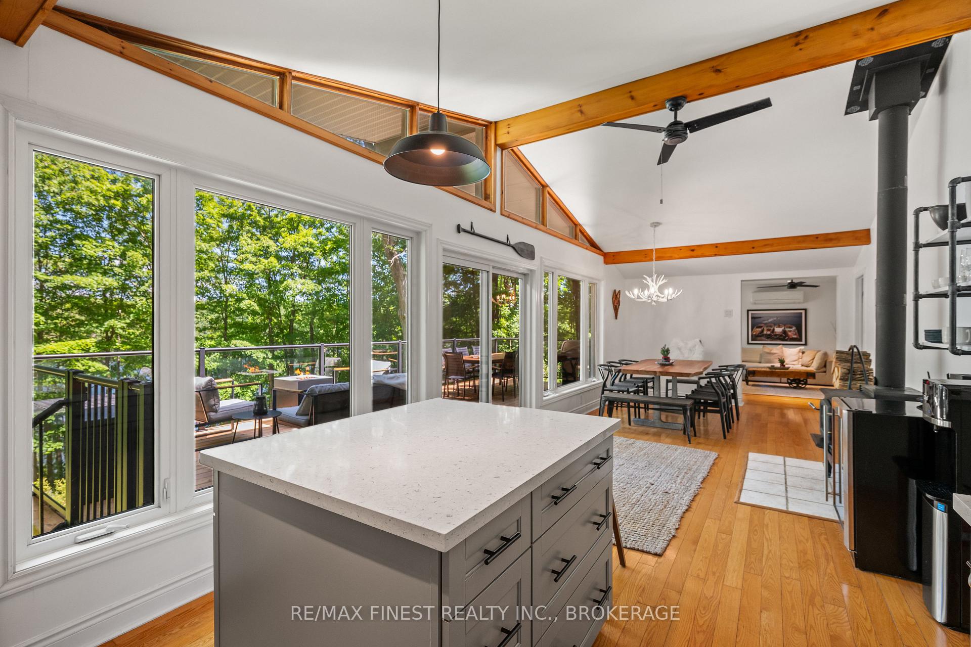 Photo 15 of 32 Oakwood Lane, Frontenac, Frontenac South — HOMEH