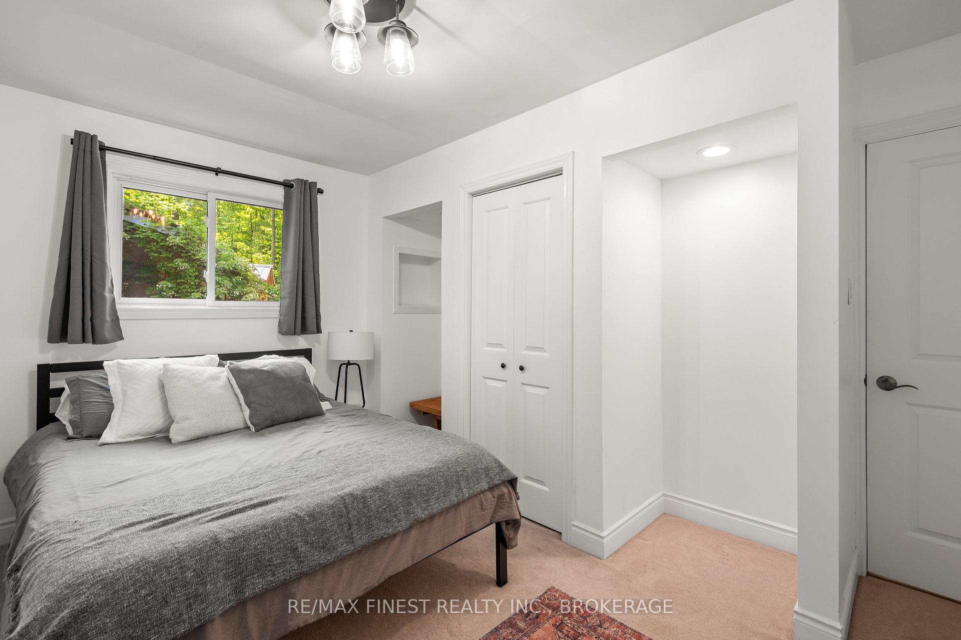 Photo 21 of 32 Oakwood Lane, Frontenac, Frontenac South — HOMEH