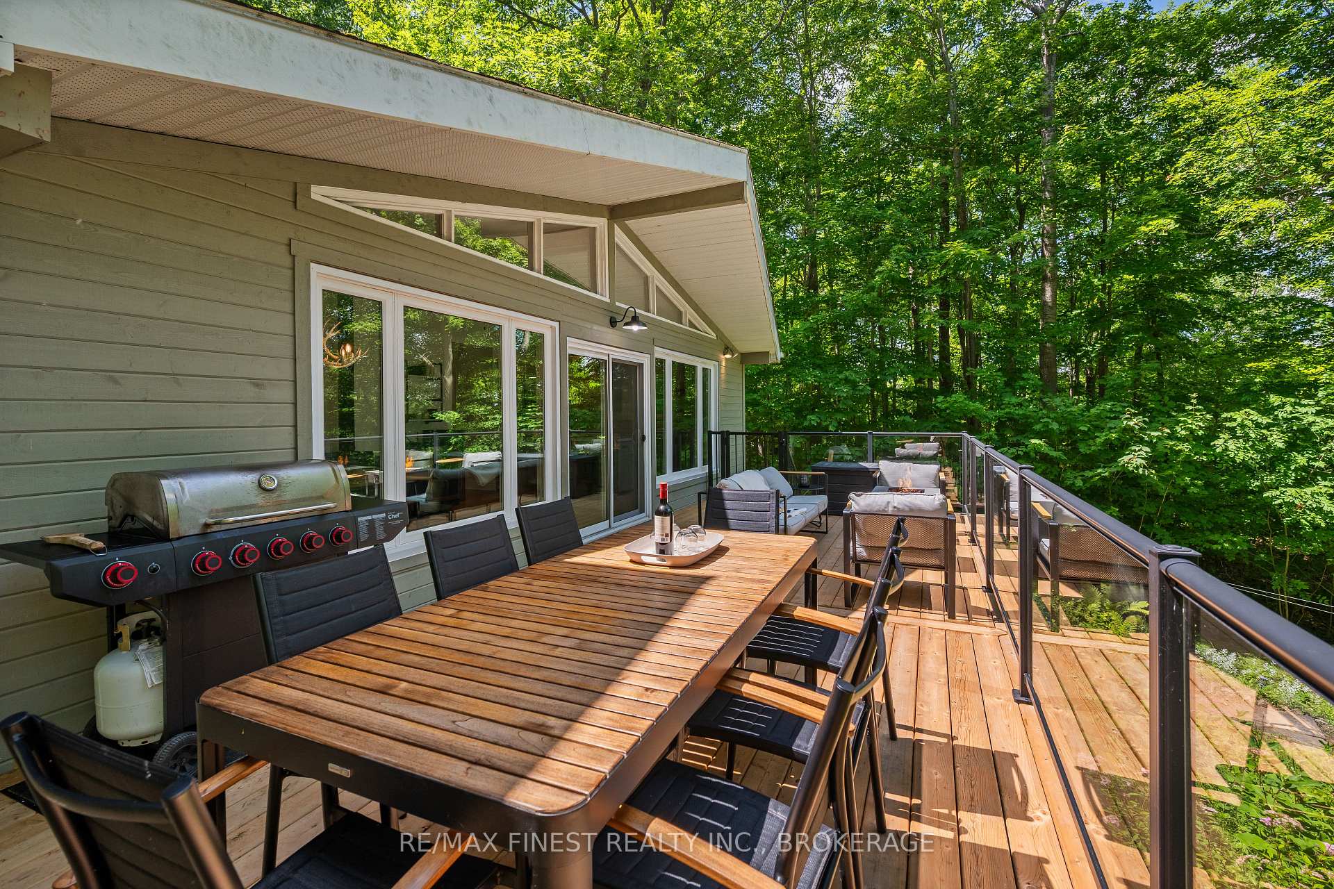 Photo 33 of 32 Oakwood Lane, Frontenac, Frontenac South — HOMEH