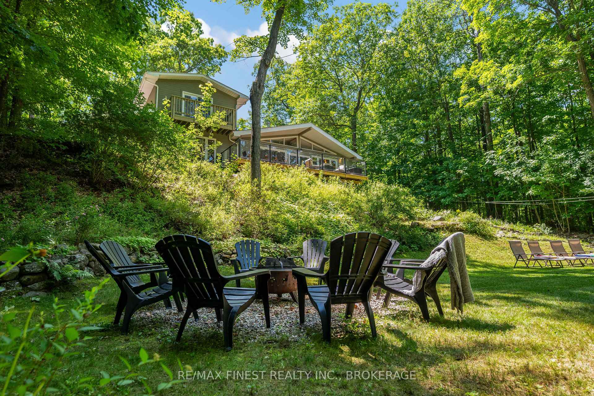 Photo 36 of 32 Oakwood Lane, Frontenac, Frontenac South — HOMEH