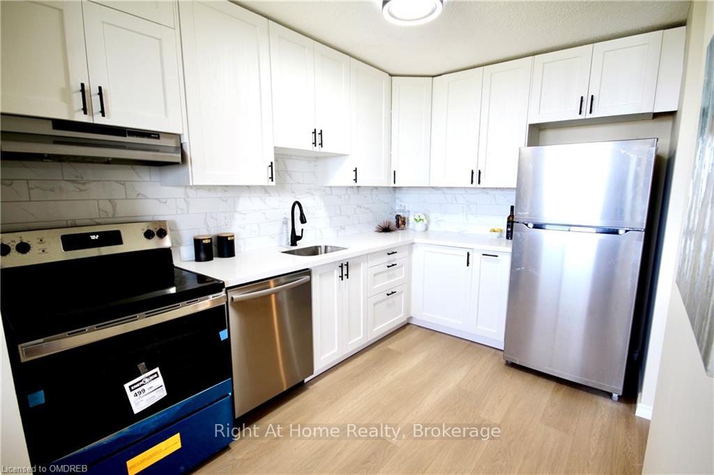 Photo 18 of Unit 901, 81 Millside Drive, Milton, Old Milton — HOMEH