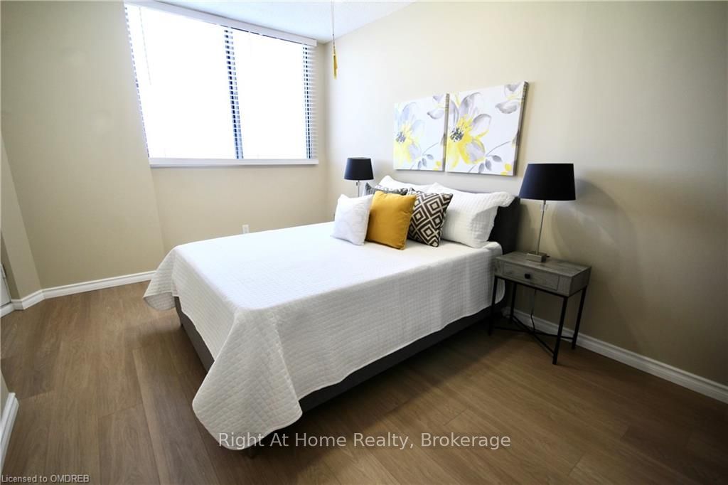 Photo 36 of Unit 901, 81 Millside Drive, Milton, Old Milton — HOMEH