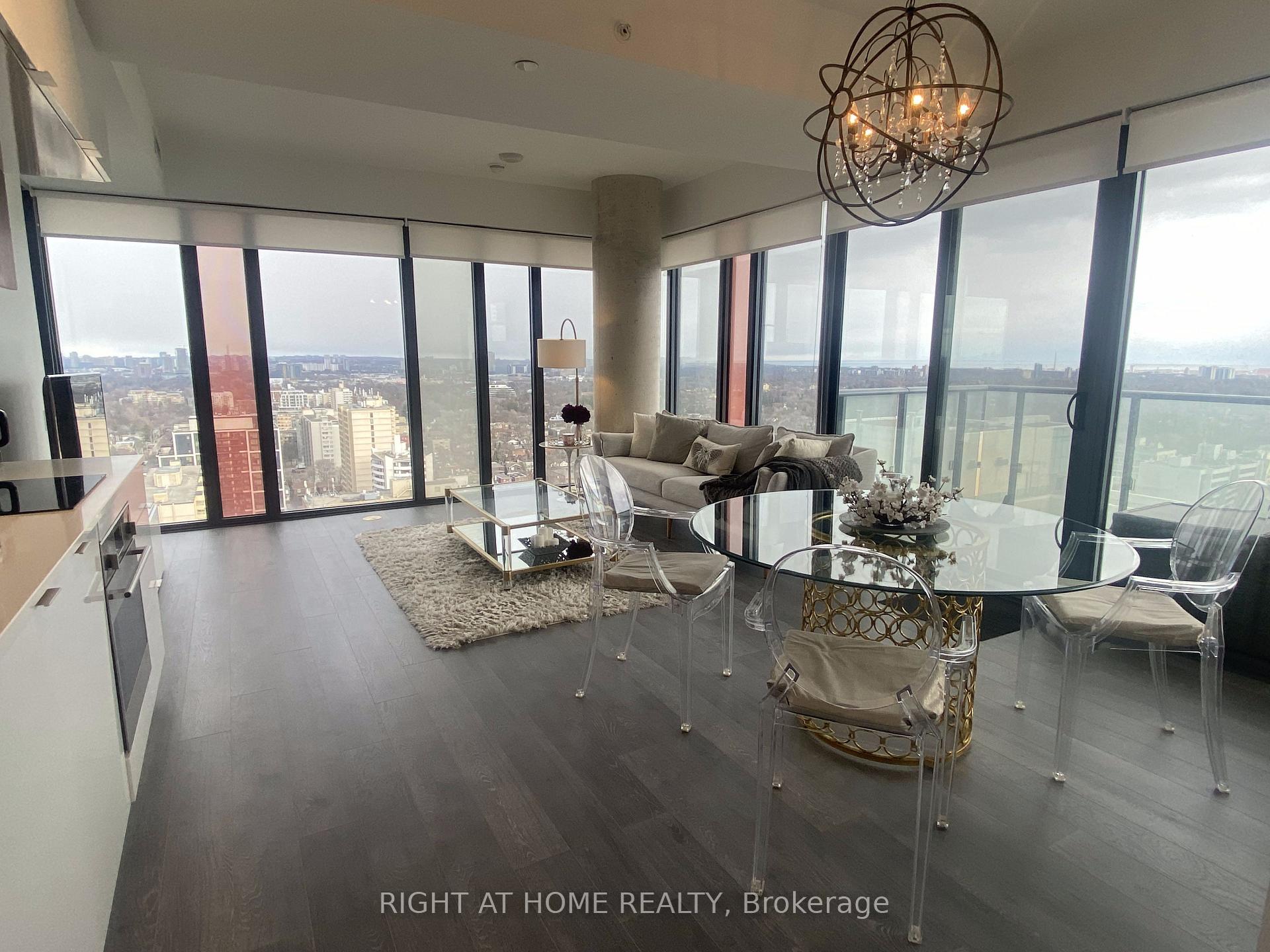 Photo 5 of Unit 2309, 185 Roehampton Avenue, Toronto, Mount Pleasant West — HOMEH