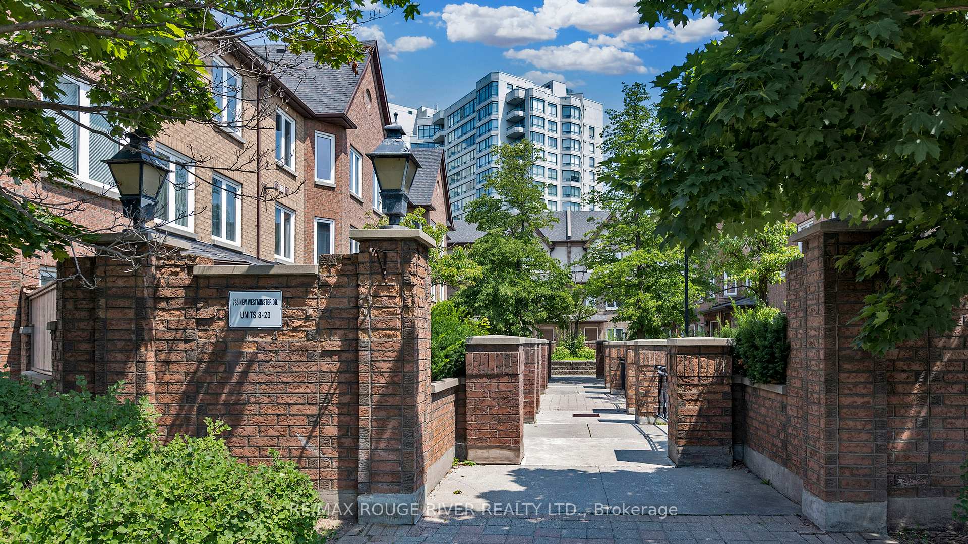 Front of Unit 9, 735 New Westminster Drive