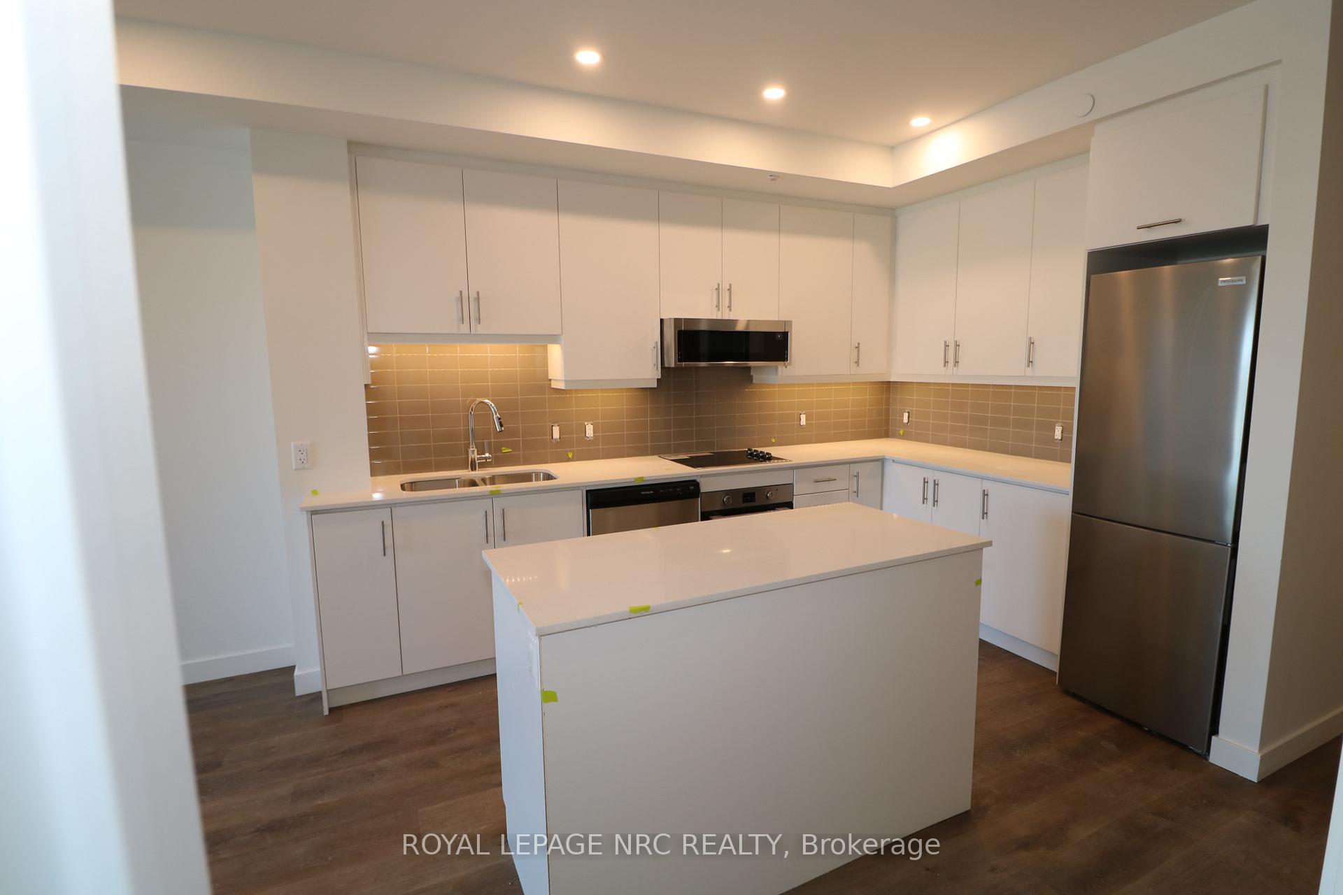 Front of Unit 311, 461 Green Road