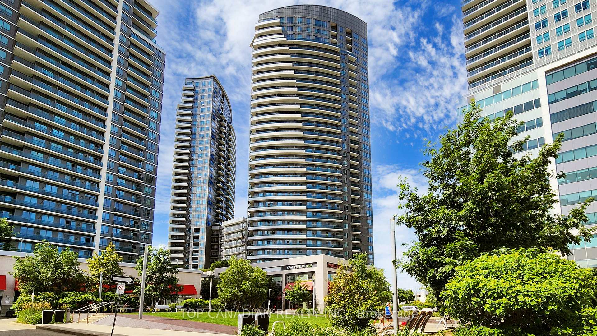 Photo 1 of Unit 1008, 7171 Yonge Street, Markham, Grandview — HOMEH