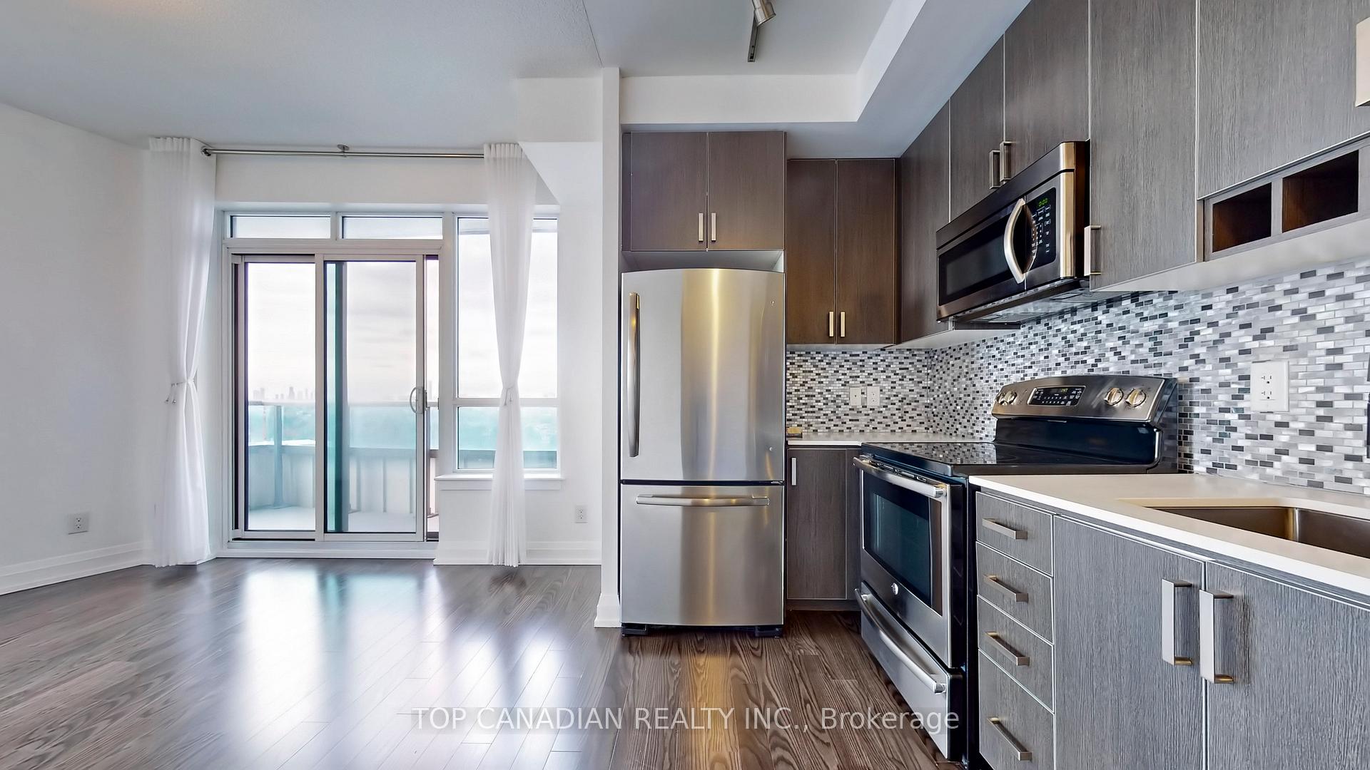 Photo 7 of Unit 1008, 7171 Yonge Street, Markham, Grandview — HOMEH