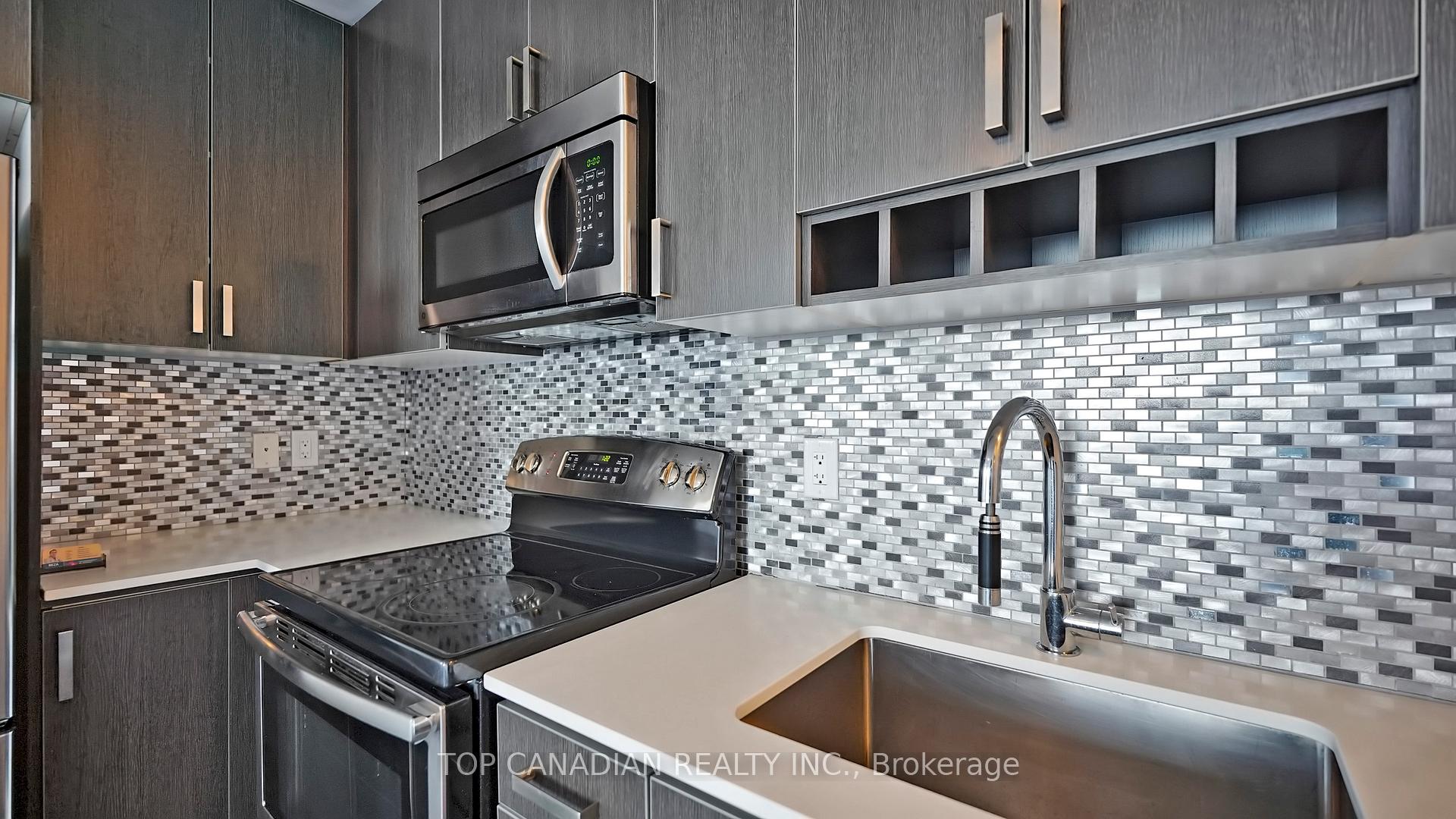 Photo 12 of Unit 1008, 7171 Yonge Street, Markham, Grandview — HOMEH