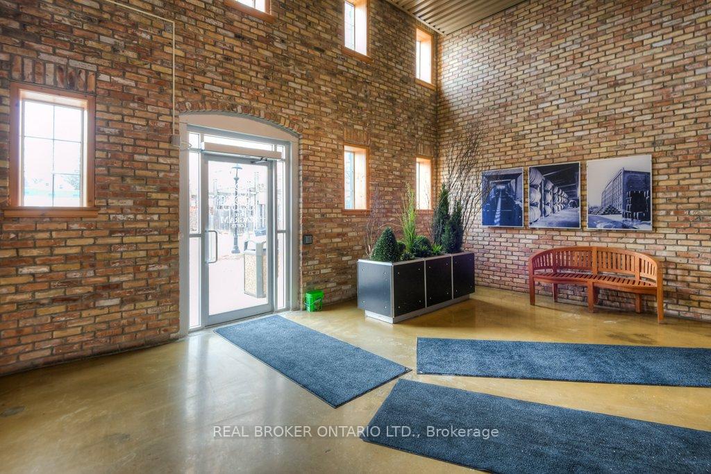 Photo 11 of Unit 202, 3 Father David Bauer Drive, Waterloo — HOMEH