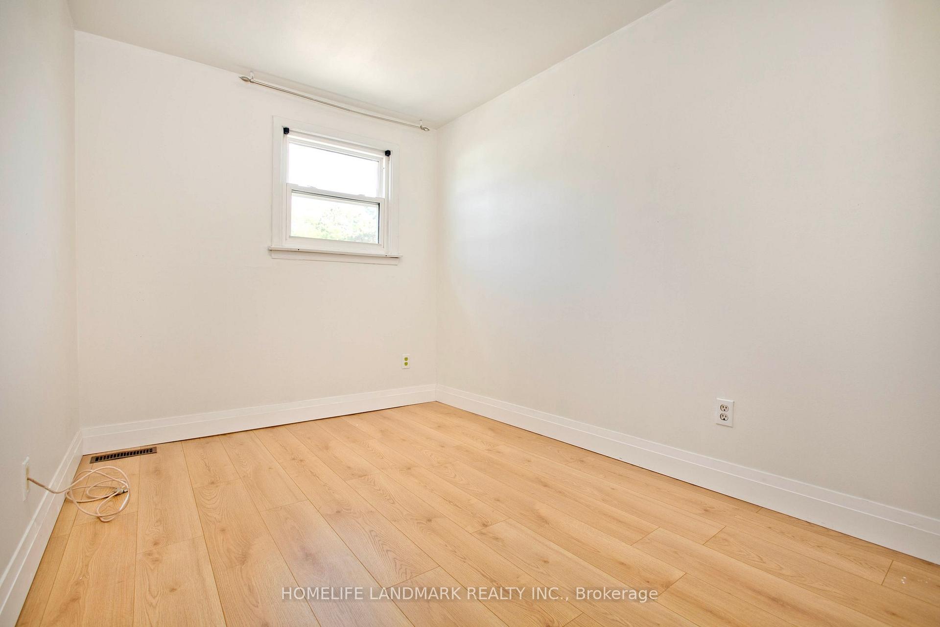 Photo 14 of 1806 John Street, Markham, Bayview Fairway-Bayview Country Club Estates — HOMEH