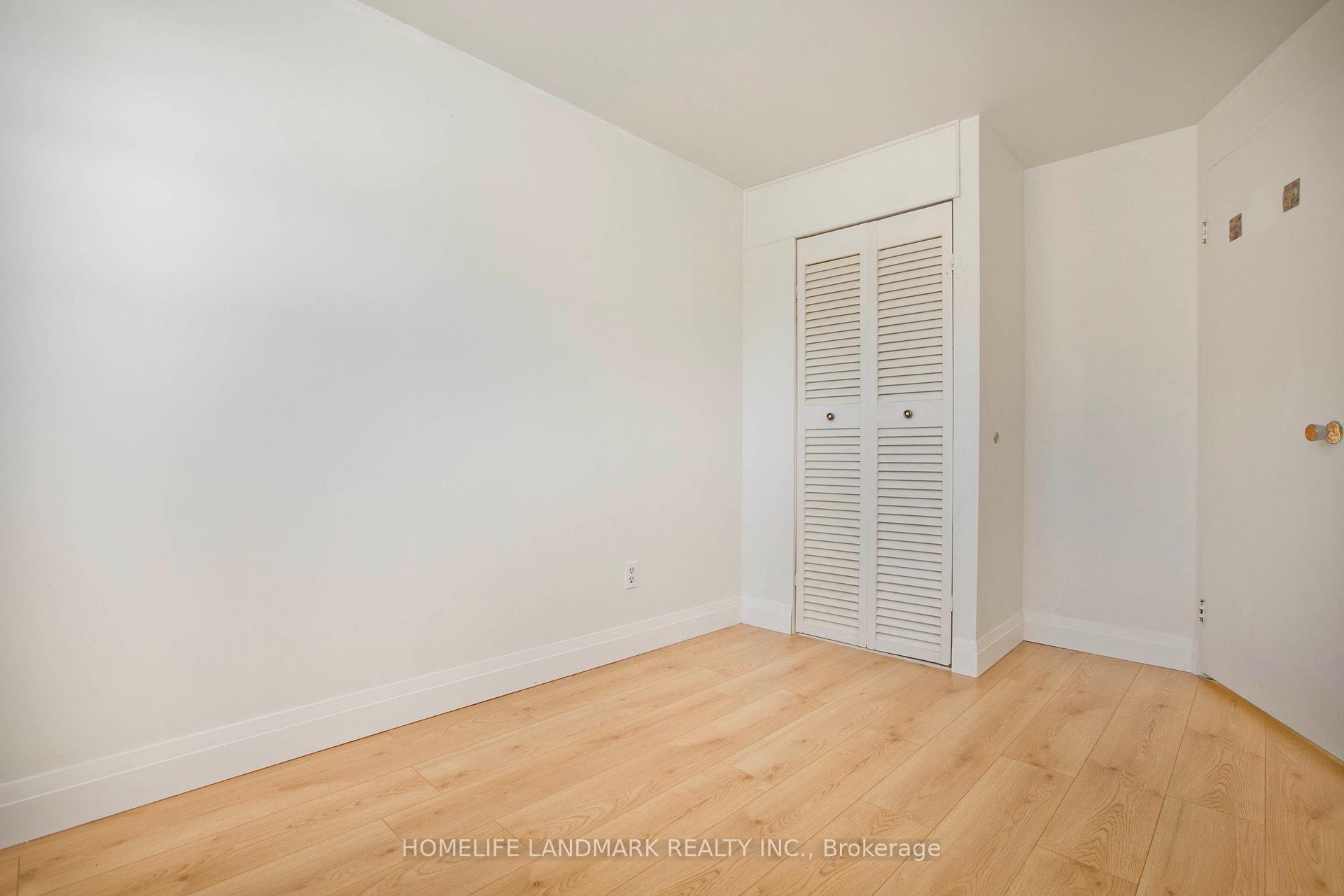 Photo 15 of 1806 John Street, Markham, Bayview Fairway-Bayview Country Club Estates — HOMEH