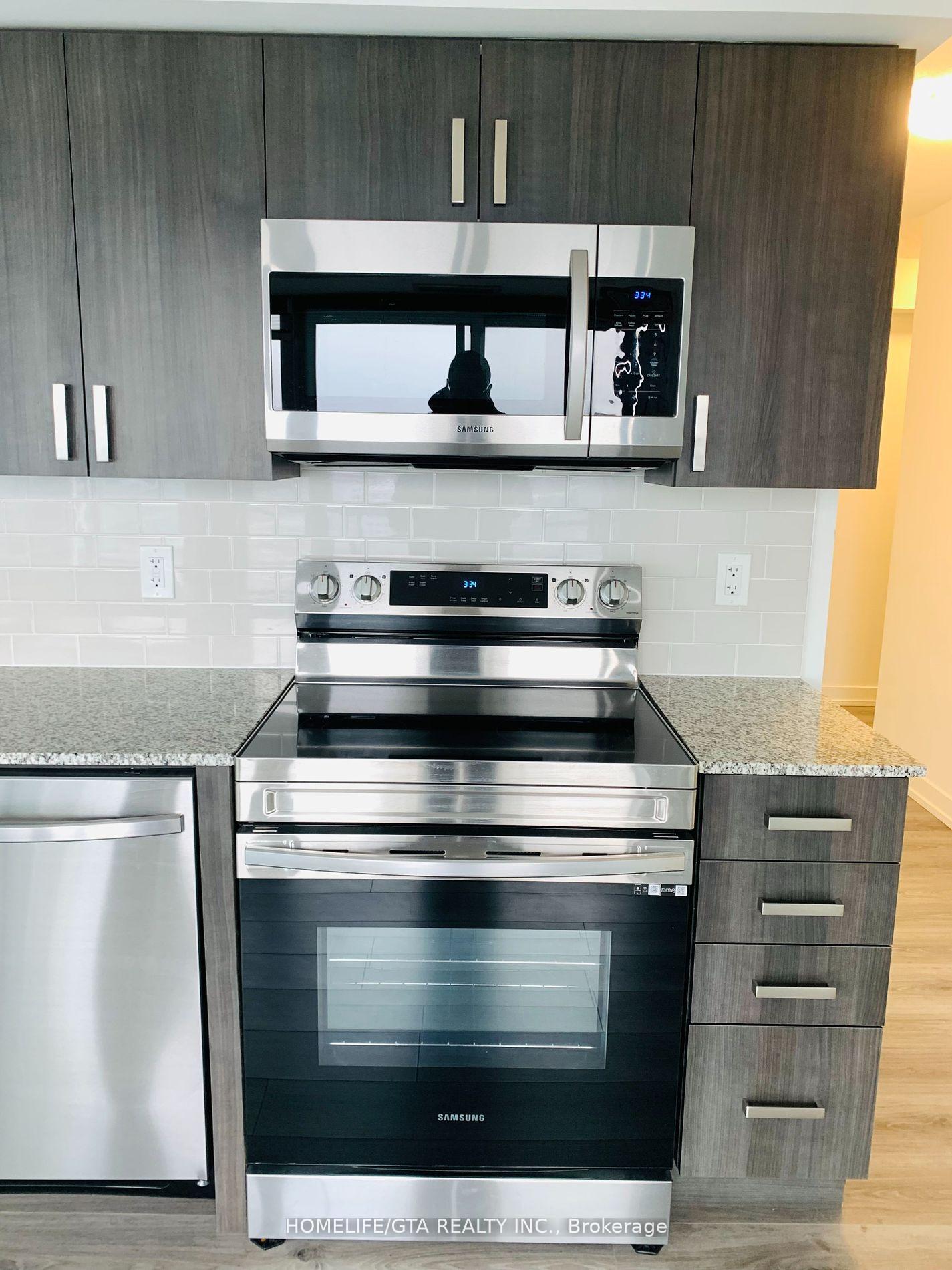 Photo 16 of Unit 1105, 1480 Bayly Street, Pickering, Bay Ridges — HOMEH