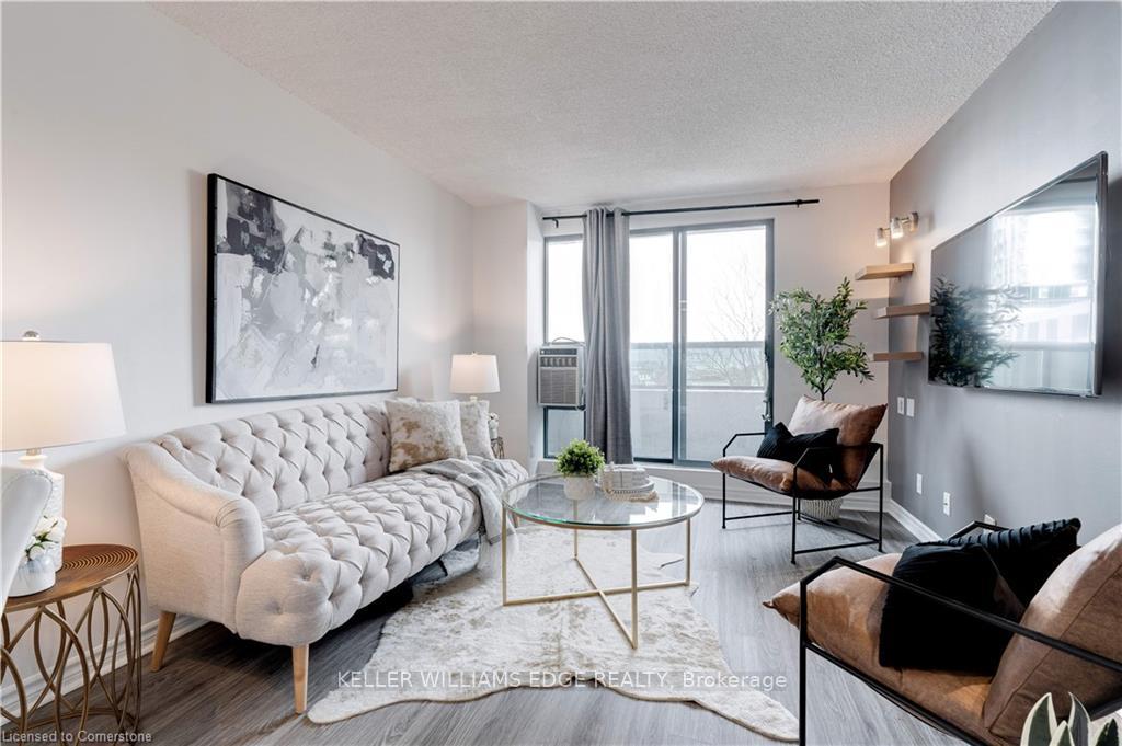 Photo 15 of Unit 409, 175 Hunter Street E, Hamilton, Corktown — HOMEH