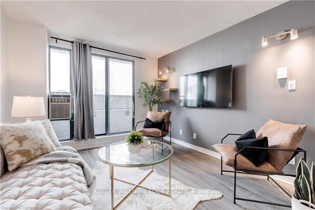 Photo 16 of Unit 409, 175 Hunter Street E, Hamilton, Corktown — HOMEH