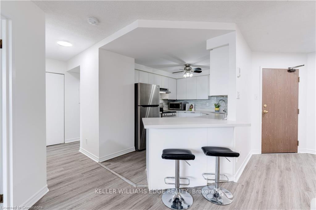 Photo 17 of Unit 409, 175 Hunter Street E, Hamilton, Corktown — HOMEH