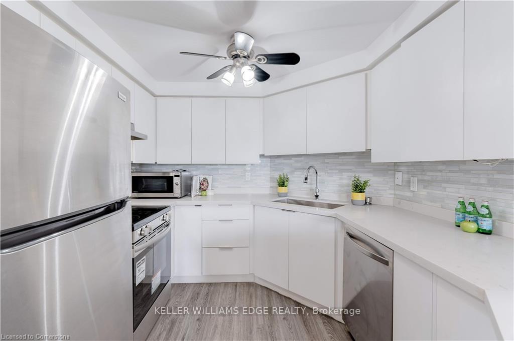 Photo 19 of Unit 409, 175 Hunter Street E, Hamilton, Corktown — HOMEH