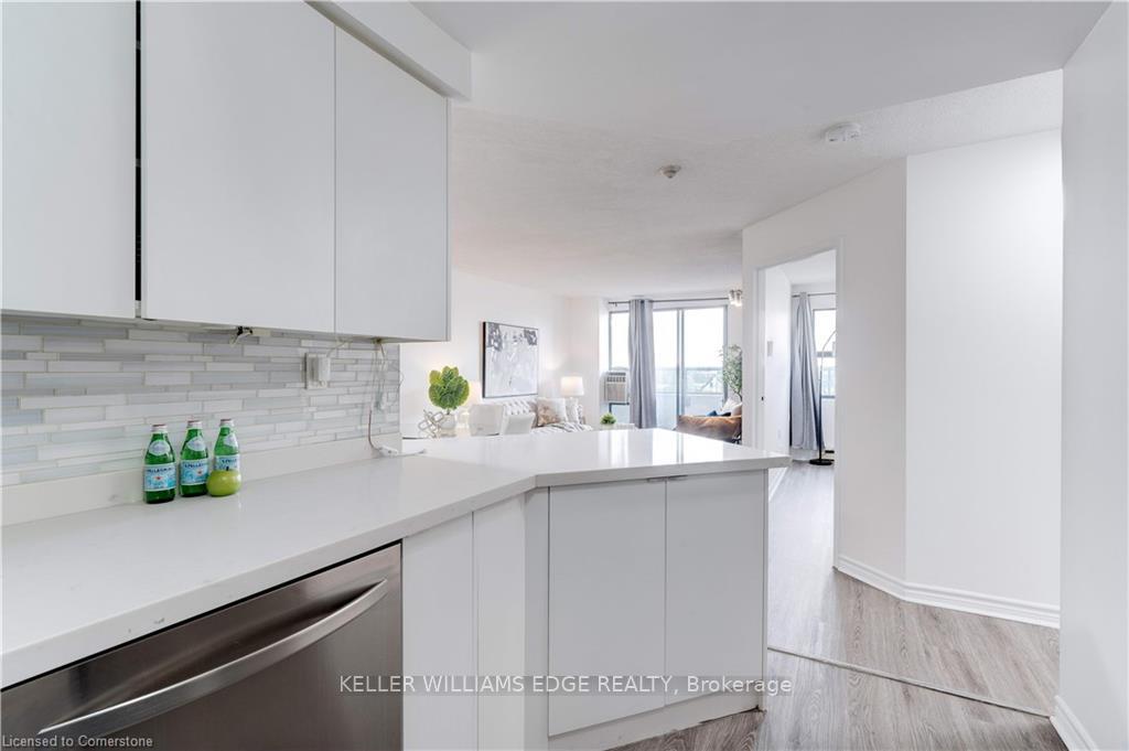 Photo 22 of Unit 409, 175 Hunter Street E, Hamilton, Corktown — HOMEH