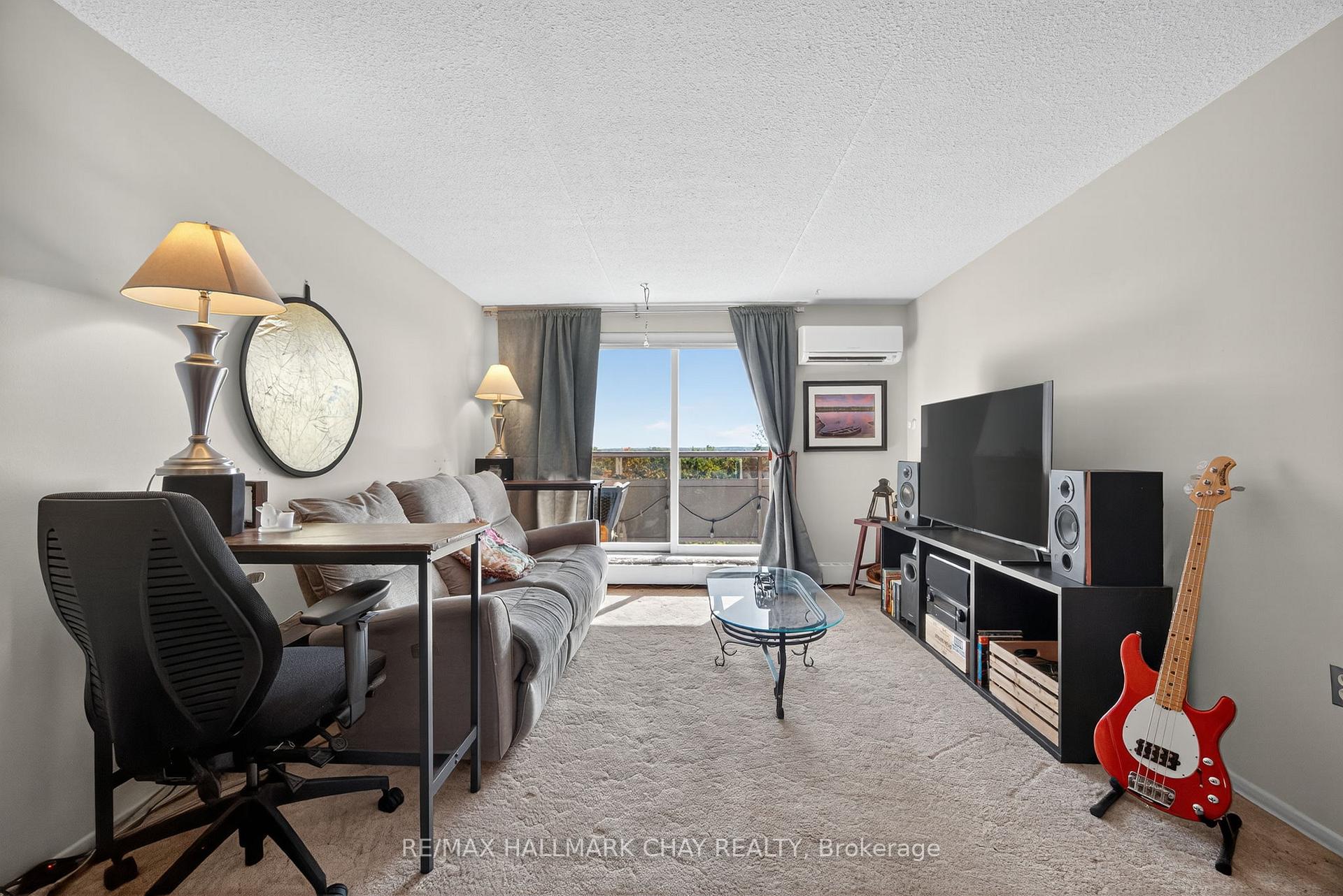 Photo 6 of Unit 705, 414 Blake Street, Barrie, Codrington — HOMEH