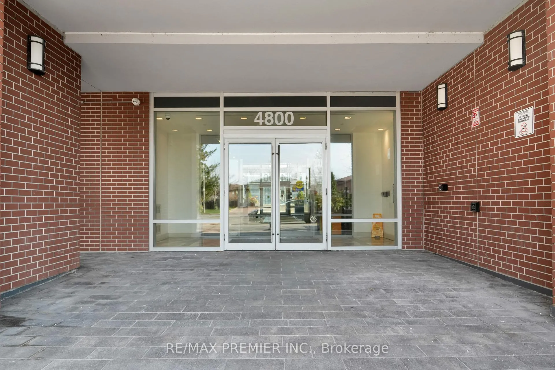 Photo 1 of Unit 426, 4800 Highway 7, Vaughan, East Woodbridge — HOMEH