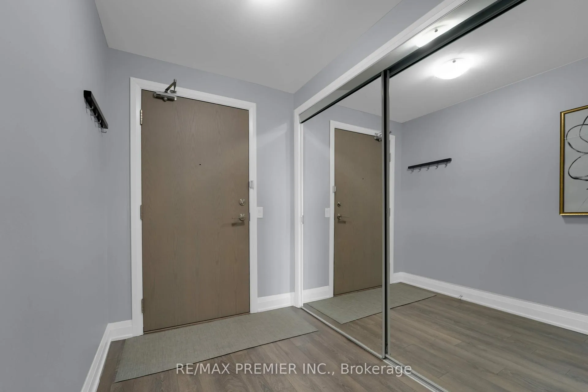 Photo 2 of Unit 426, 4800 Highway 7, Vaughan, East Woodbridge — HOMEH