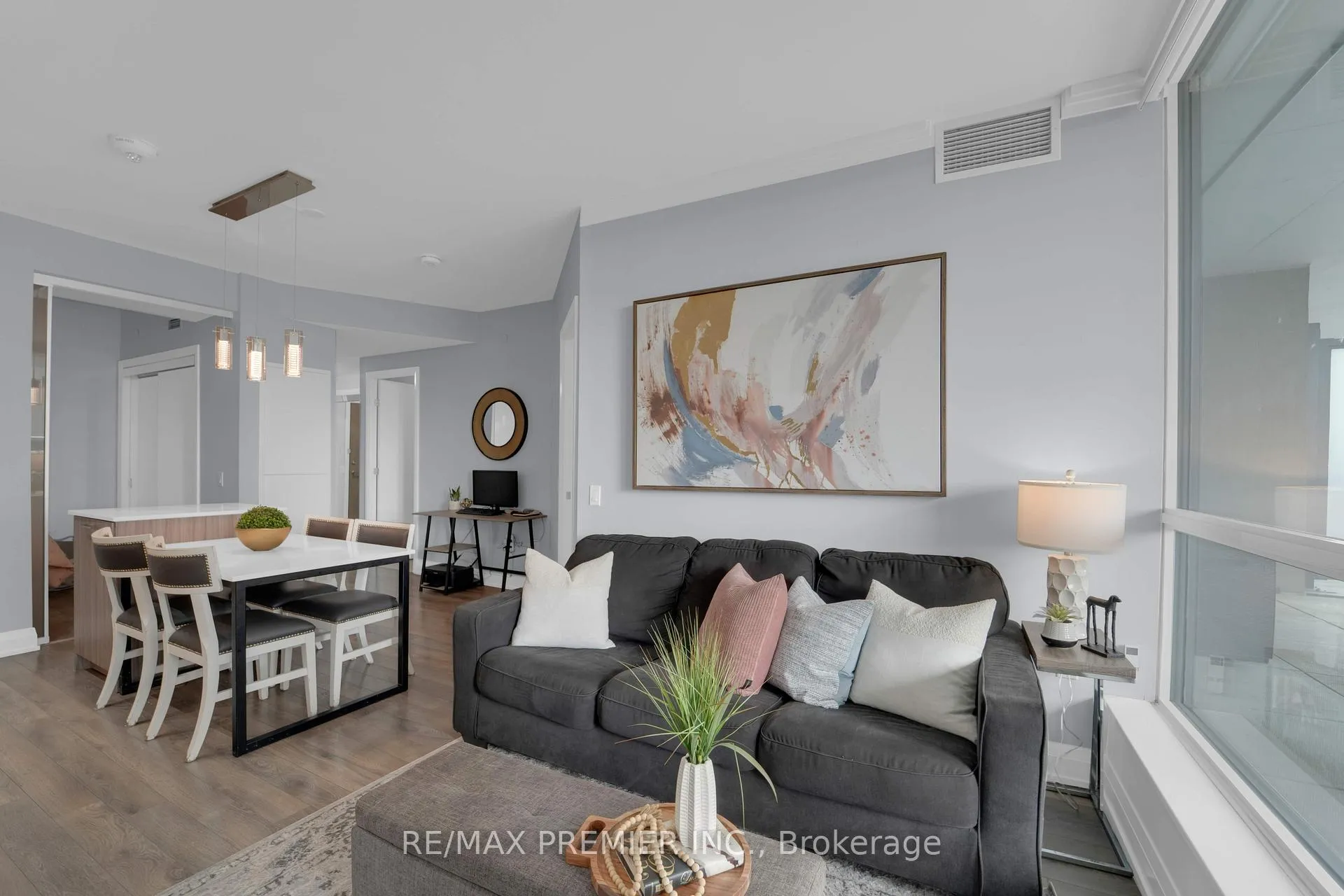 Photo 12 of Unit 426, 4800 Highway 7, Vaughan, East Woodbridge — HOMEH