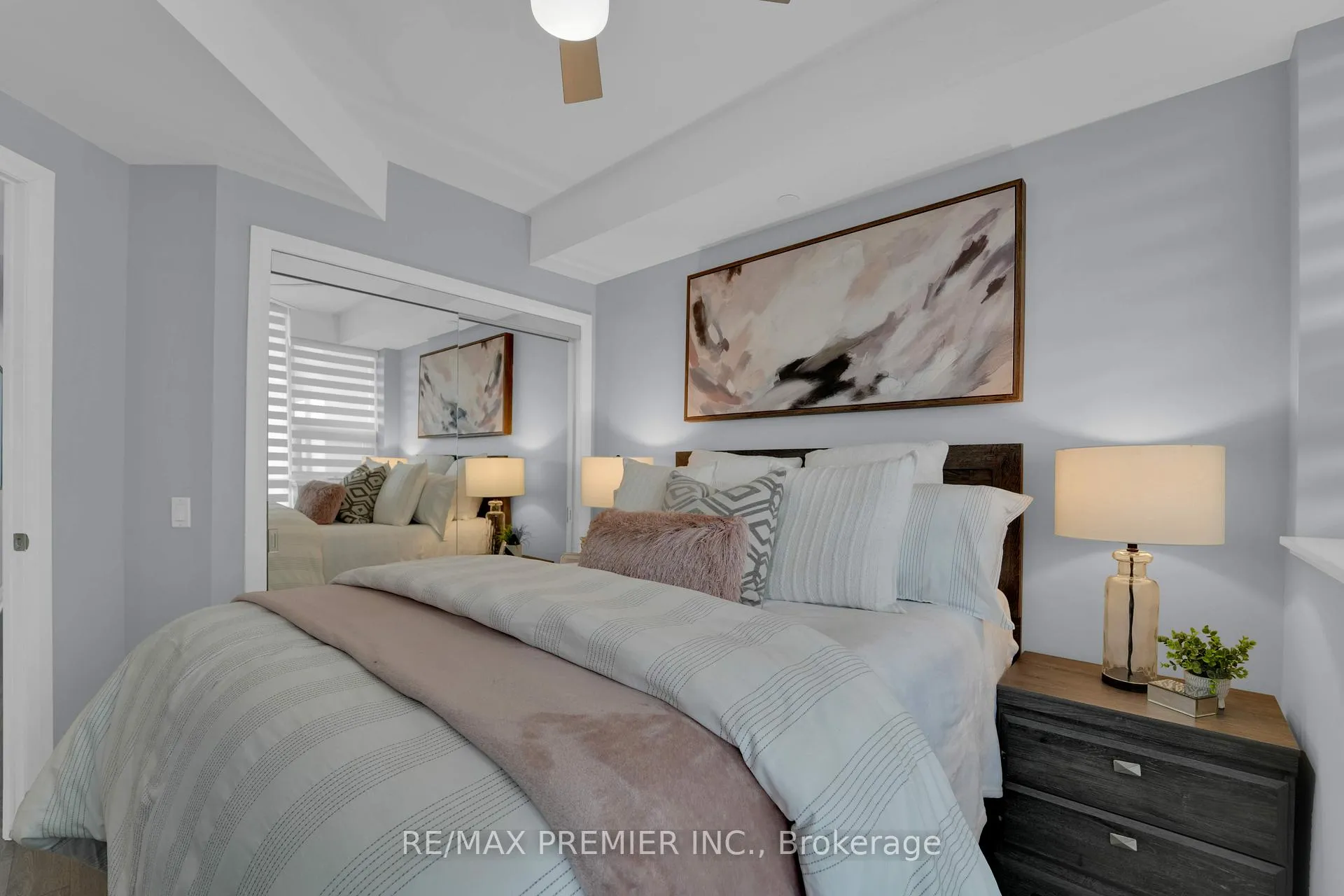 Photo 14 of Unit 426, 4800 Highway 7, Vaughan, East Woodbridge — HOMEH